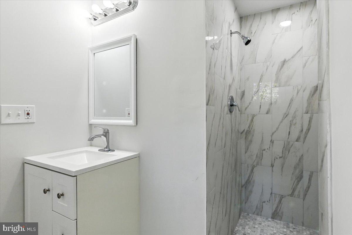 3310 MILITARY DR, FALLS CHURCH, Virginia 22044, 5 Bedrooms Bedrooms, ,3 BathroomsBathrooms,Residential,For sale,3310 MILITARY DR,VAFX2250198 MLS # VAFX2250198