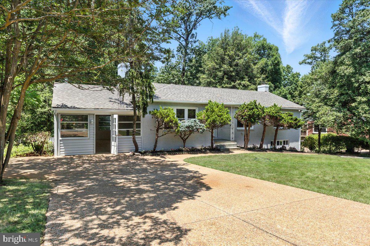 3310 MILITARY DR, FALLS CHURCH, Virginia 22044, 5 Bedrooms Bedrooms, ,3 BathroomsBathrooms,Residential,For sale,3310 MILITARY DR,VAFX2250198 MLS # VAFX2250198