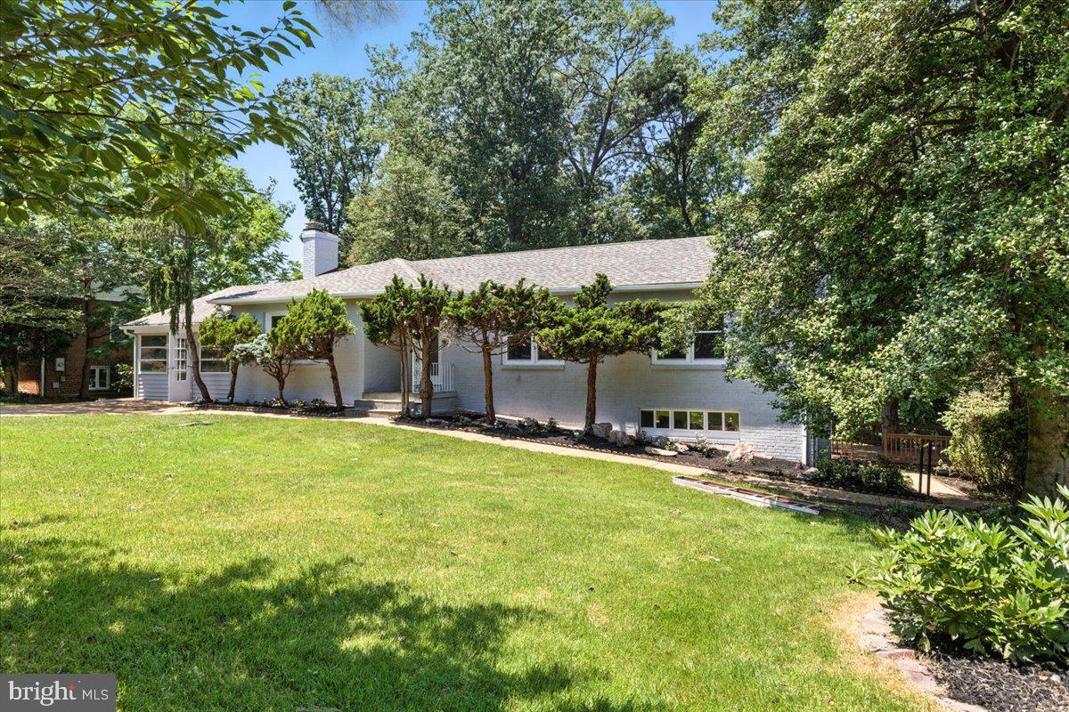 3310 MILITARY DR, FALLS CHURCH, Virginia 22044, 5 Bedrooms Bedrooms, ,3 BathroomsBathrooms,Residential,For sale,3310 MILITARY DR,VAFX2250198 MLS # VAFX2250198