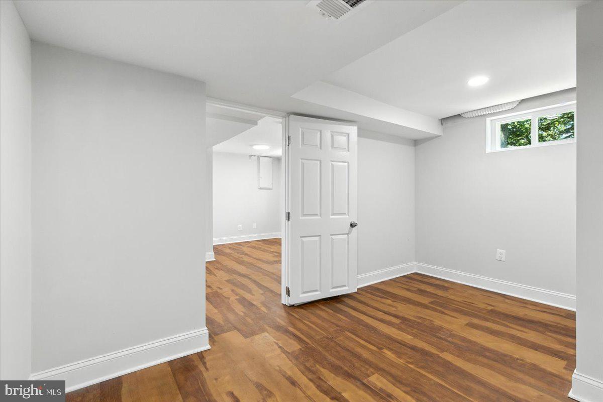 3310 MILITARY DR, FALLS CHURCH, Virginia 22044, 5 Bedrooms Bedrooms, ,3 BathroomsBathrooms,Residential,For sale,3310 MILITARY DR,VAFX2250198 MLS # VAFX2250198