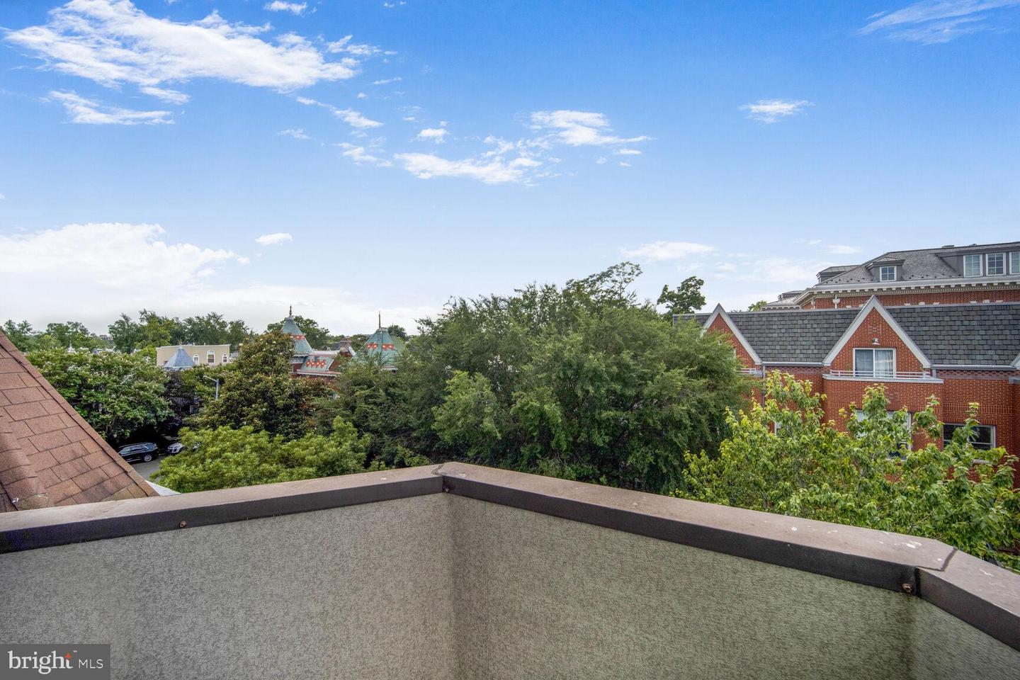 2015 FLAGLER PL NW #2, WASHINGTON, District Of Columbia 20001, 2 Bedrooms Bedrooms, ,2 BathroomsBathrooms,Residential,For sale,2015 FLAGLER PL NW #2,DCDC2207558 MLS # DCDC2207558