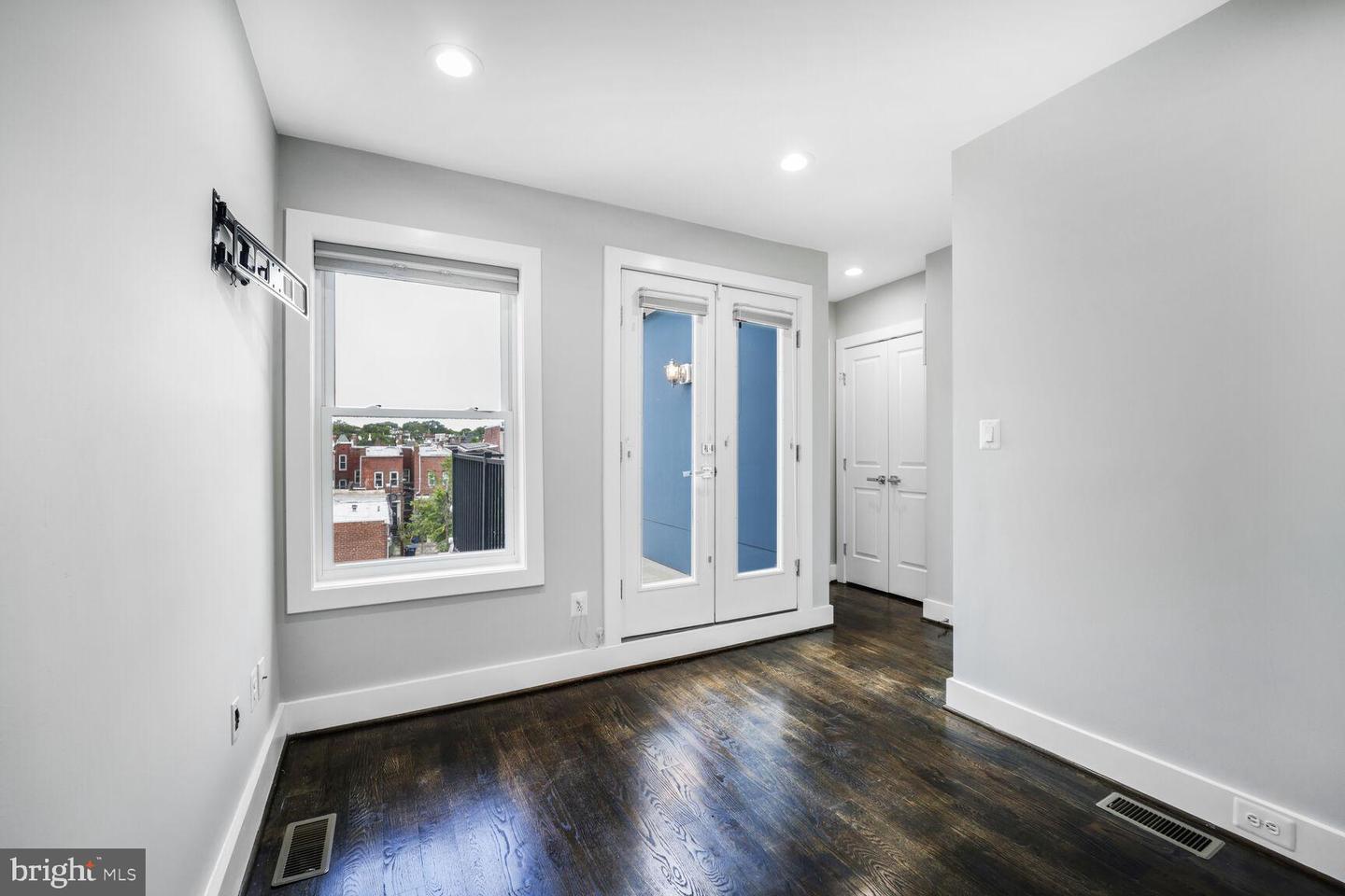 2015 FLAGLER PL NW #2, WASHINGTON, District Of Columbia 20001, 2 Bedrooms Bedrooms, ,2 BathroomsBathrooms,Residential,For sale,2015 FLAGLER PL NW #2,DCDC2207558 MLS # DCDC2207558