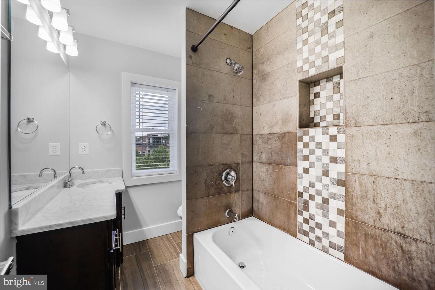 2015 FLAGLER PL NW #2, WASHINGTON, District Of Columbia 20001, 2 Bedrooms Bedrooms, ,2 BathroomsBathrooms,Residential,For sale,2015 FLAGLER PL NW #2,DCDC2207558 MLS # DCDC2207558