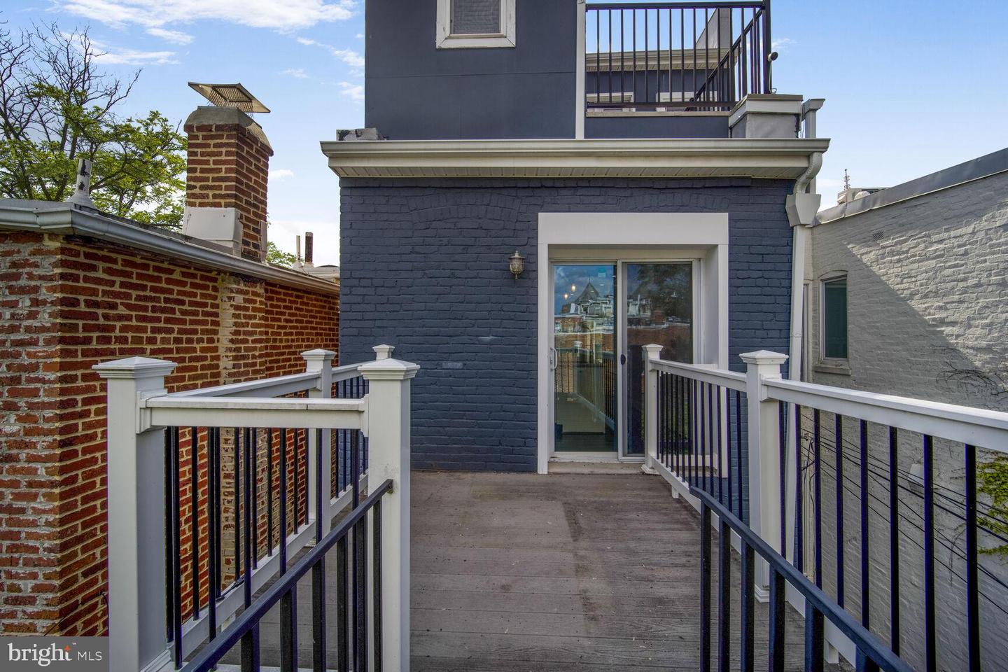 2015 FLAGLER PL NW #2, WASHINGTON, District Of Columbia 20001, 2 Bedrooms Bedrooms, ,2 BathroomsBathrooms,Residential,For sale,2015 FLAGLER PL NW #2,DCDC2207558 MLS # DCDC2207558