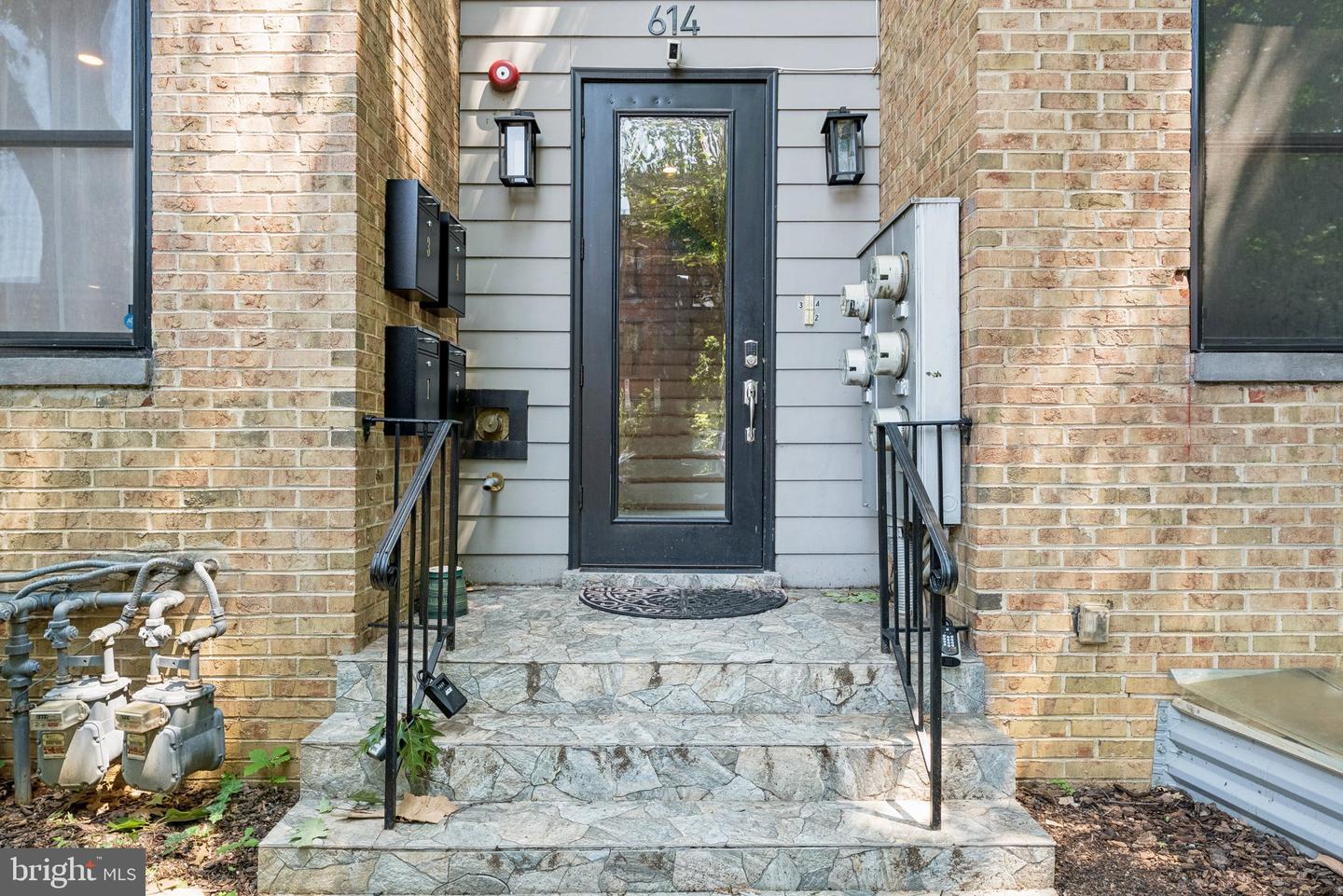 614 I ST NE #1, WASHINGTON, District Of Columbia 20002, 3 Bedrooms Bedrooms, ,3 BathroomsBathrooms,Residential,For sale,614 I ST NE #1,DCDC2207694 MLS # DCDC2207694