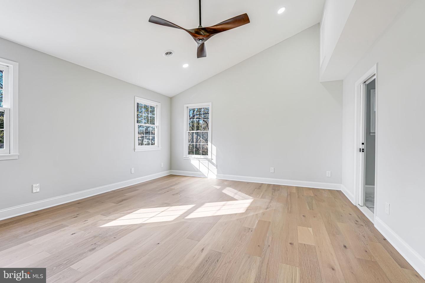 3620 HILL ST, FAIRFAX, Virginia 22030, 5 Bedrooms Bedrooms, ,5 BathroomsBathrooms,Residential,For sale,3620 HILL ST,VAFC2006528 MLS # VAFC2006528