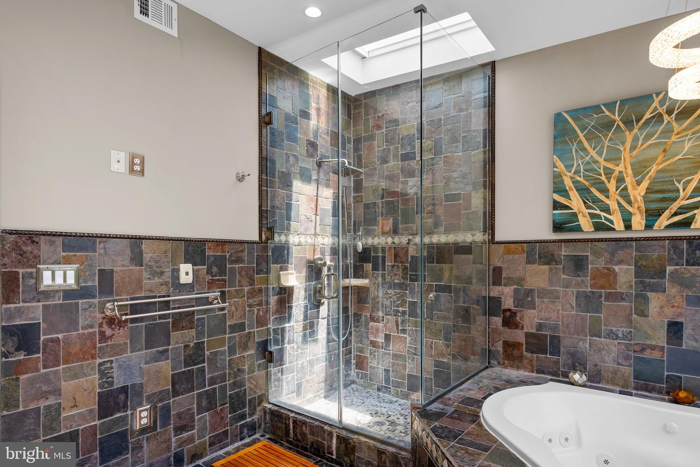 1125 K ST NE, WASHINGTON, District Of Columbia 20002, 5 Bedrooms Bedrooms, ,3 BathroomsBathrooms,Residential,For sale,1125 K ST NE,DCDC2207804 MLS # DCDC2207804