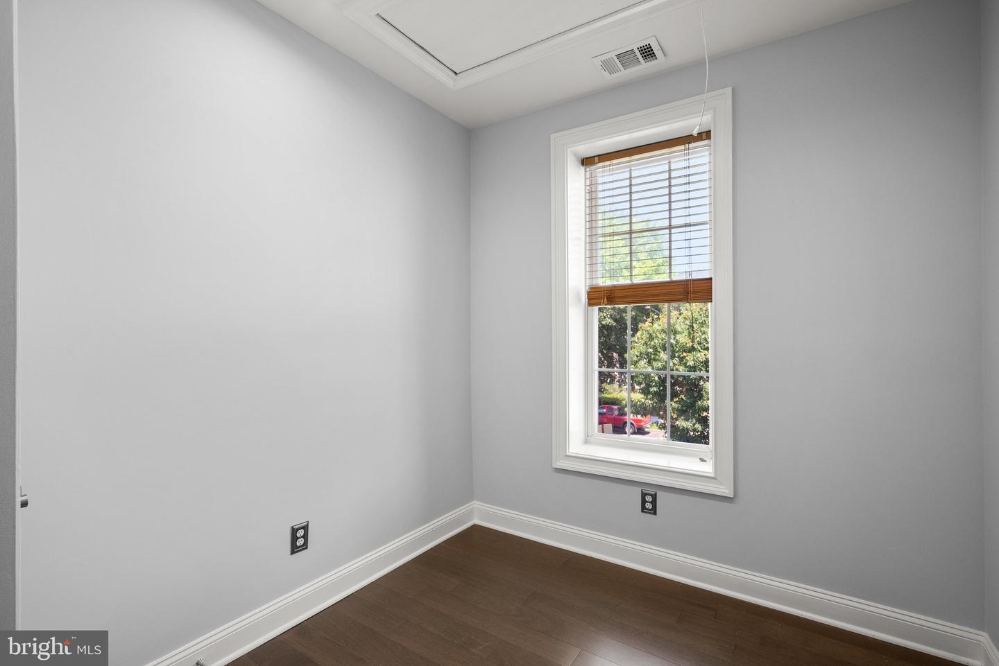 1125 K ST NE, WASHINGTON, District Of Columbia 20002, 5 Bedrooms Bedrooms, ,3 BathroomsBathrooms,Residential,For sale,1125 K ST NE,DCDC2207804 MLS # DCDC2207804