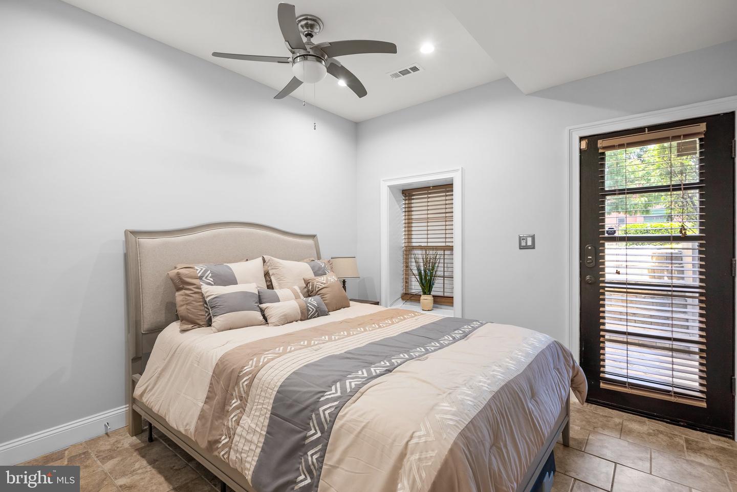 1125 K ST NE, WASHINGTON, District Of Columbia 20002, 5 Bedrooms Bedrooms, ,3 BathroomsBathrooms,Residential,For sale,1125 K ST NE,DCDC2207804 MLS # DCDC2207804
