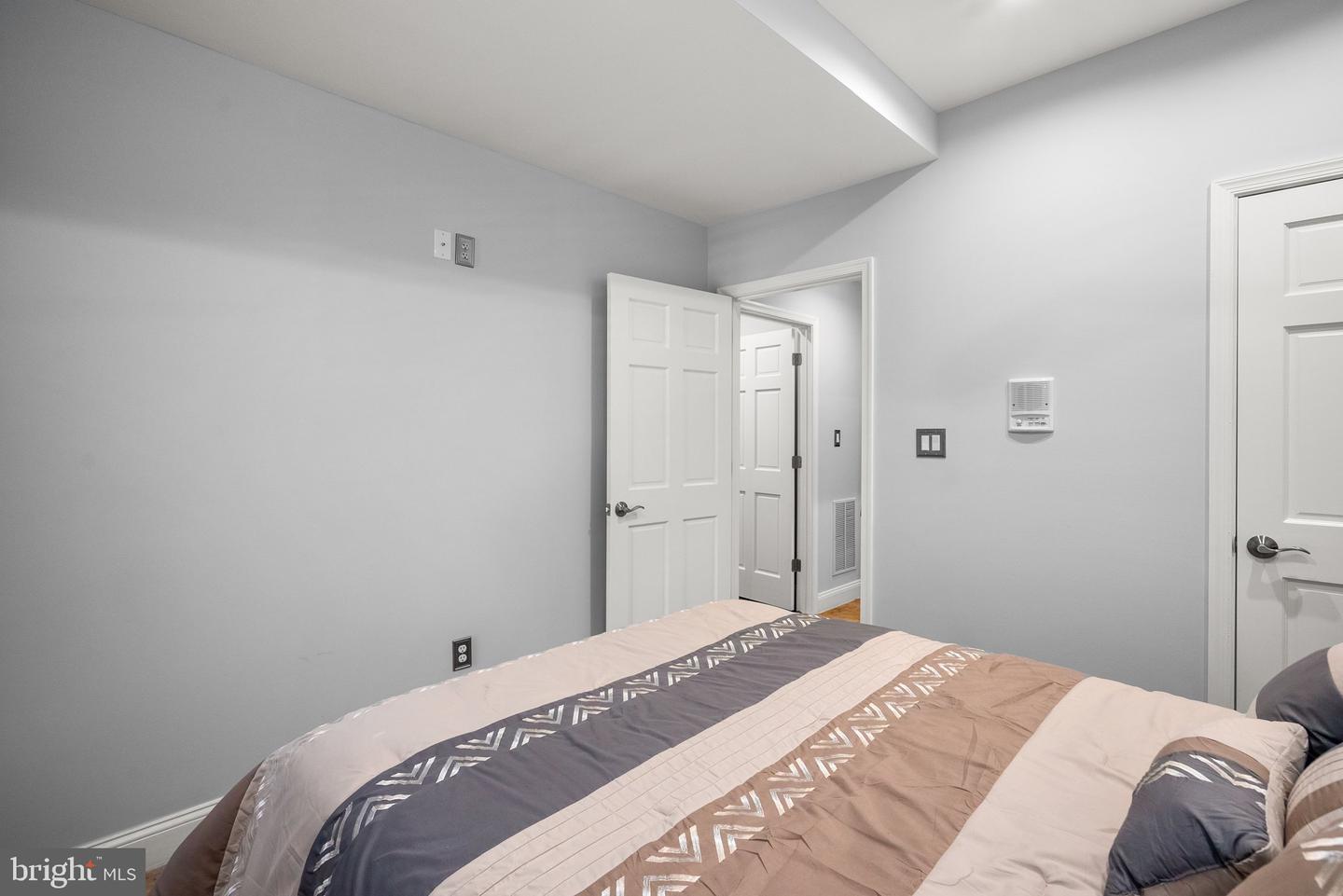 1125 K ST NE, WASHINGTON, District Of Columbia 20002, 5 Bedrooms Bedrooms, ,3 BathroomsBathrooms,Residential,For sale,1125 K ST NE,DCDC2207804 MLS # DCDC2207804