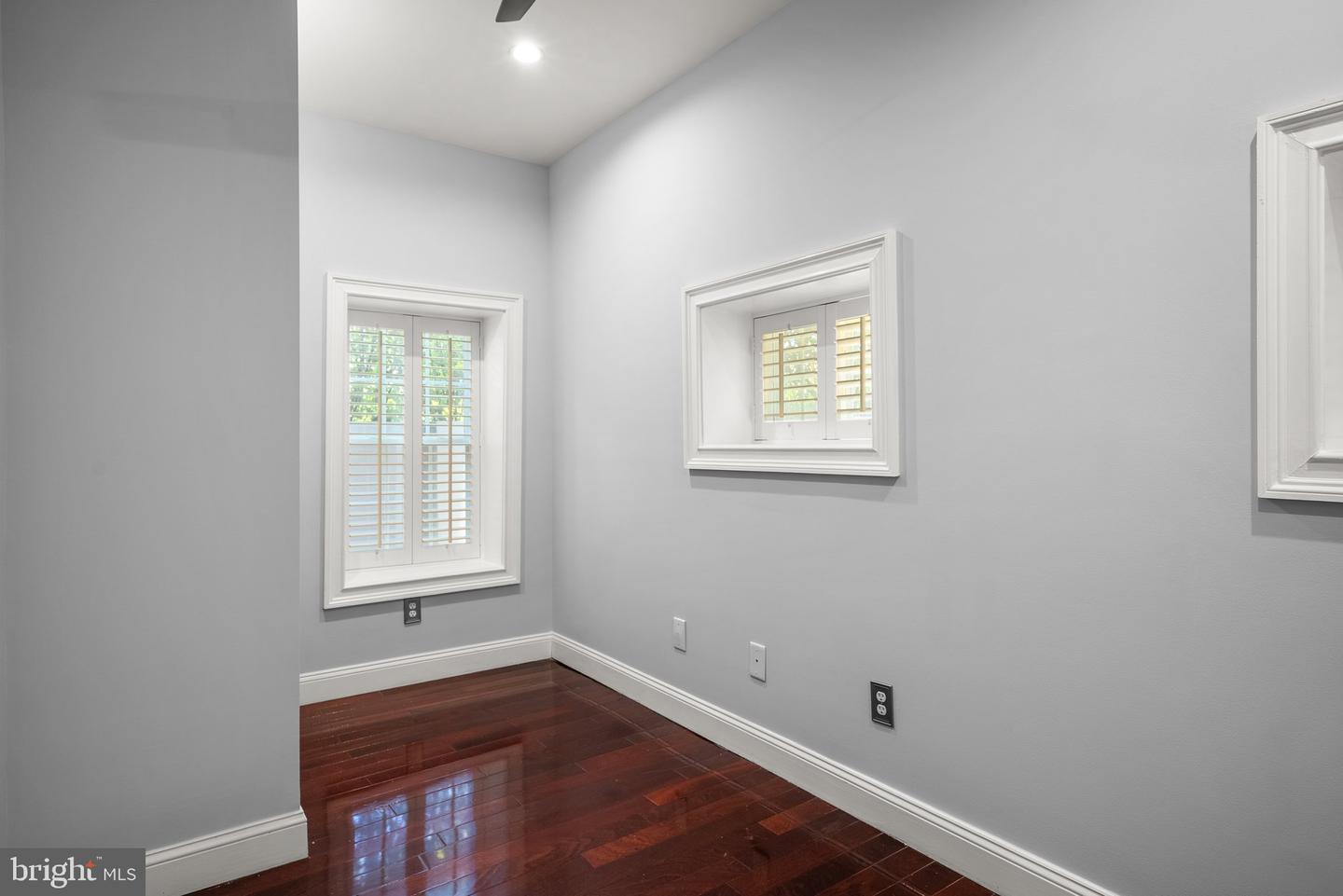 1125 K ST NE, WASHINGTON, District Of Columbia 20002, 5 Bedrooms Bedrooms, ,3 BathroomsBathrooms,Residential,For sale,1125 K ST NE,DCDC2207804 MLS # DCDC2207804
