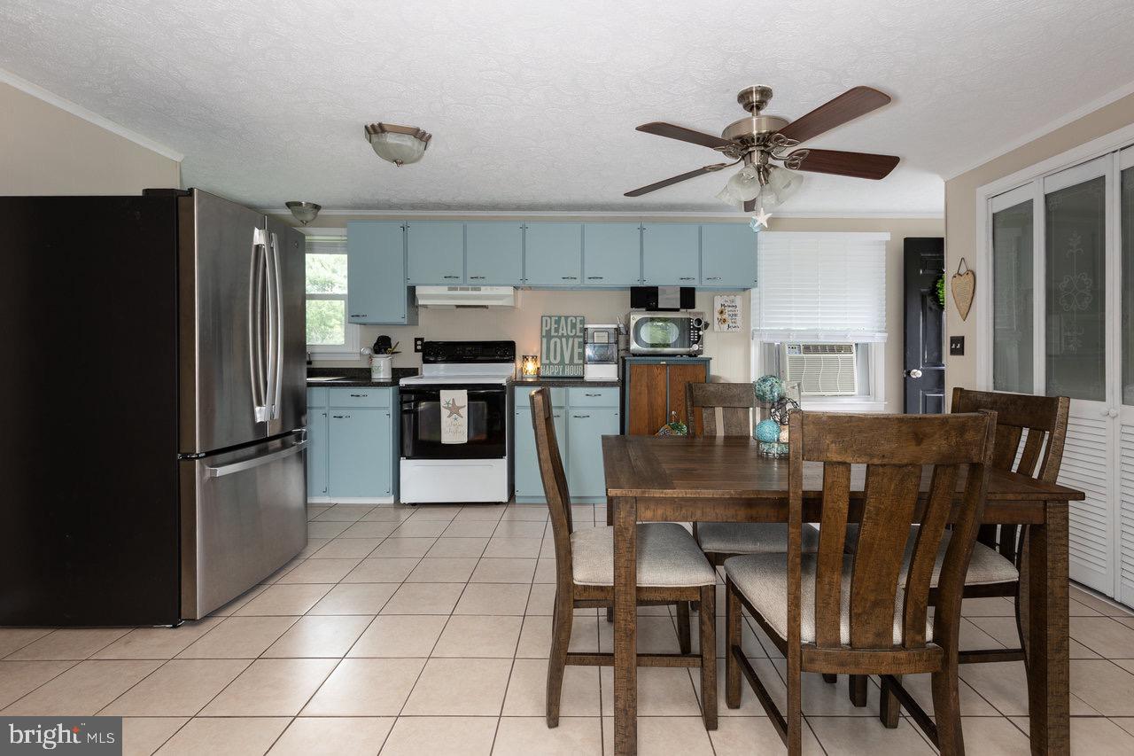 3307 OAK RIDGE RD, MOUNT CRAWFORD, Virginia 22841, 3 Bedrooms Bedrooms, ,1 BathroomBathrooms,Residential,For sale,3307 OAK RIDGE RD,VARO2002402 MLS # VARO2002402