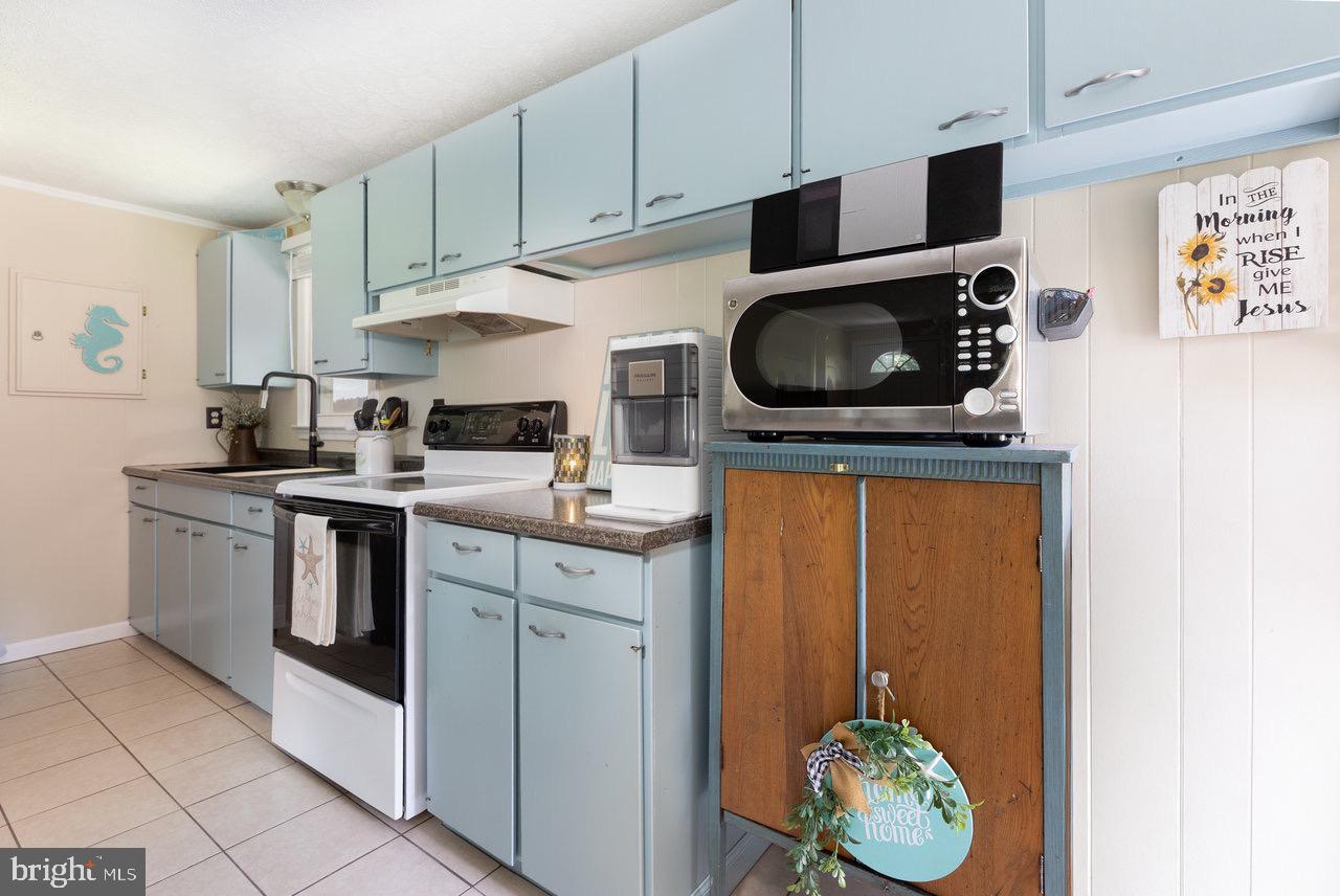 3307 OAK RIDGE RD, MOUNT CRAWFORD, Virginia 22841, 3 Bedrooms Bedrooms, ,1 BathroomBathrooms,Residential,For sale,3307 OAK RIDGE RD,VARO2002402 MLS # VARO2002402
