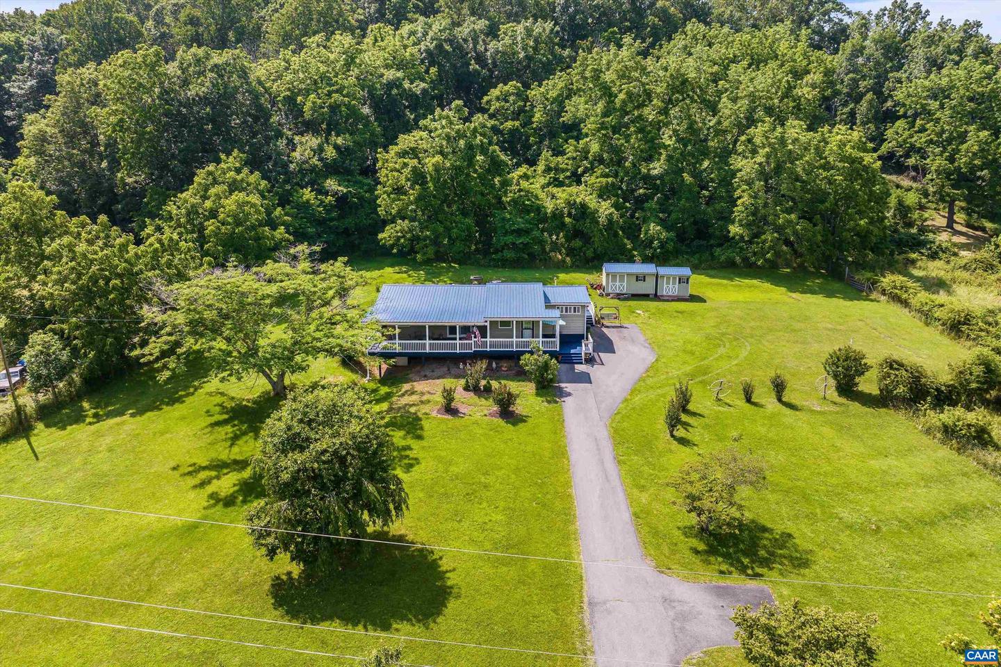 185 ESTALINE VALLEY RD, AUGUSTA SPRINGS, Virginia 24411, 3 Bedrooms Bedrooms, ,3 BathroomsBathrooms,Residential,For sale,185 ESTALINE VALLEY RD,666123 MLS # 666123