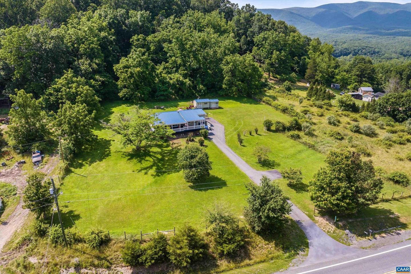 185 ESTALINE VALLEY RD, AUGUSTA SPRINGS, Virginia 24411, 3 Bedrooms Bedrooms, ,3 BathroomsBathrooms,Residential,For sale,185 ESTALINE VALLEY RD,666123 MLS # 666123