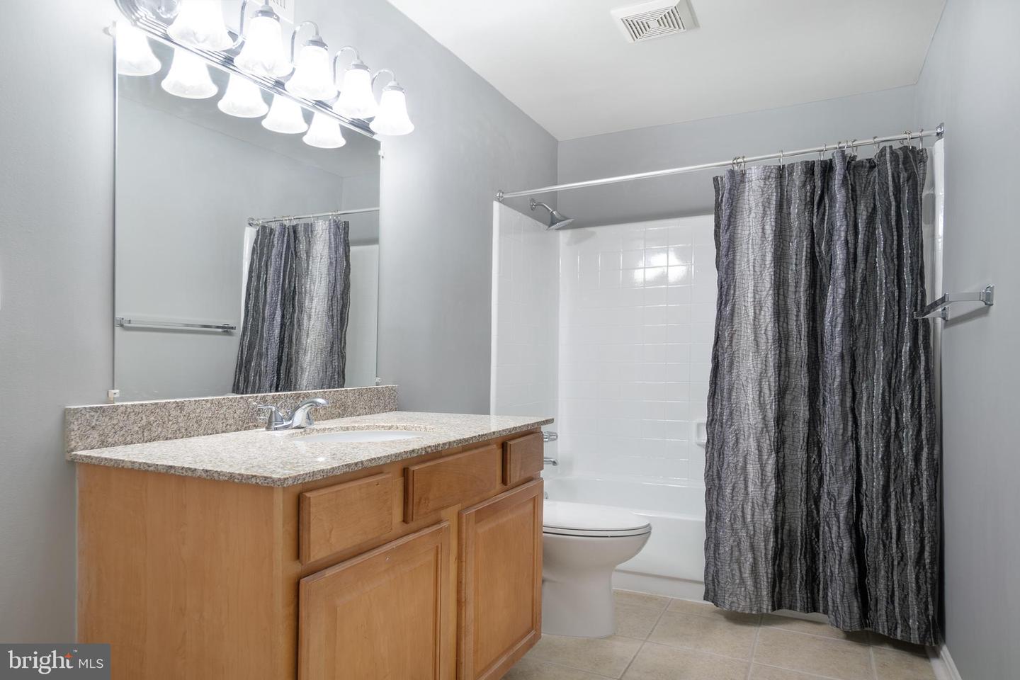 10248 APPALACHIAN CIR #1-D7, OAKTON, Virginia 22124, 2 Bedrooms Bedrooms, ,2 BathroomsBathrooms,Residential,For sale,10248 APPALACHIAN CIR #1-D7,VAFX2251470 MLS # VAFX2251470