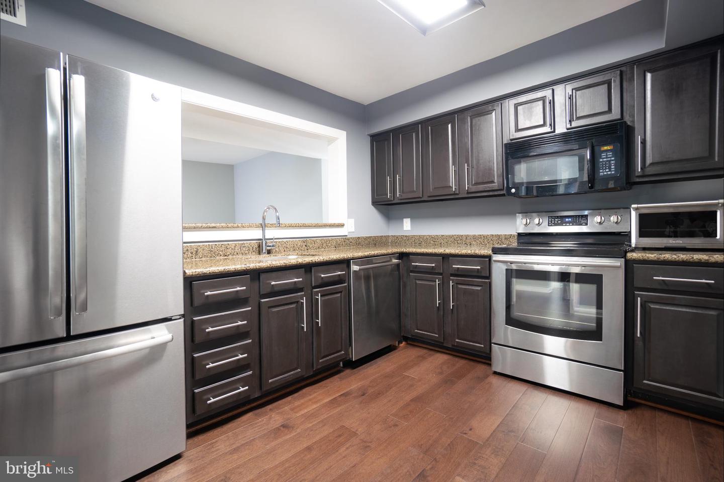10248 APPALACHIAN CIR #1-D7, OAKTON, Virginia 22124, 2 Bedrooms Bedrooms, ,2 BathroomsBathrooms,Residential,For sale,10248 APPALACHIAN CIR #1-D7,VAFX2251470 MLS # VAFX2251470