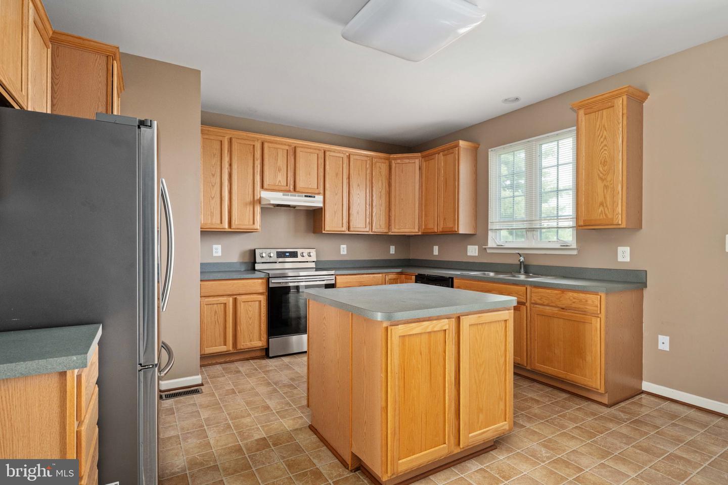 45 PIKE PL, STAFFORD, Virginia 22556, 3 Bedrooms Bedrooms, ,2 BathroomsBathrooms,Residential,For sale,45 PIKE PL,VAST2040292 MLS # VAST2040292