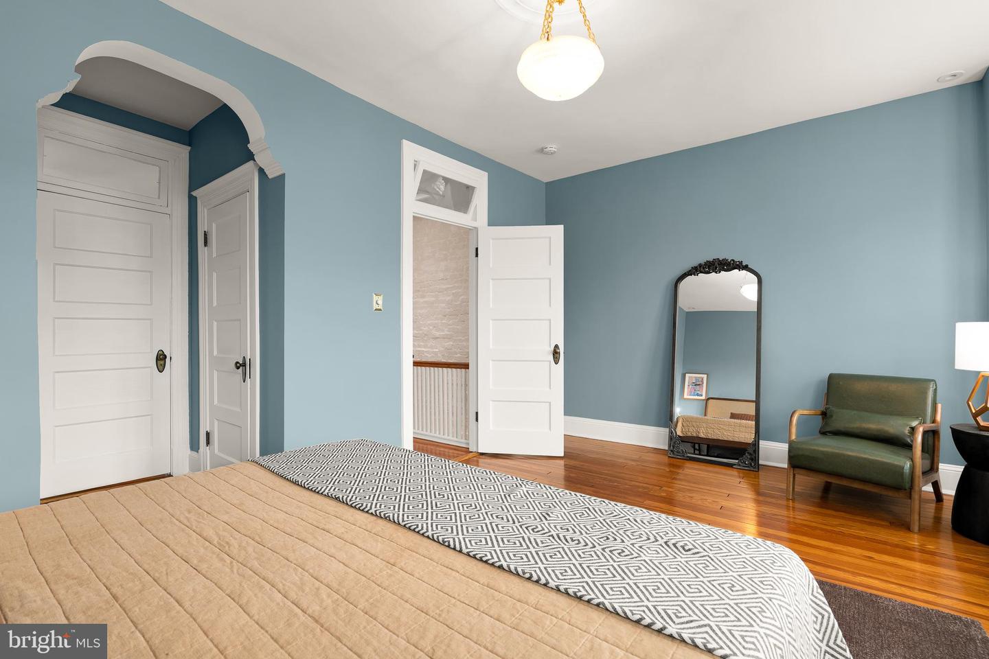 61 W ST NW, WASHINGTON, District Of Columbia 20001, 4 Bedrooms Bedrooms, ,2 BathroomsBathrooms,Residential,For sale,61 W ST NW,DCDC2207898 MLS # DCDC2207898