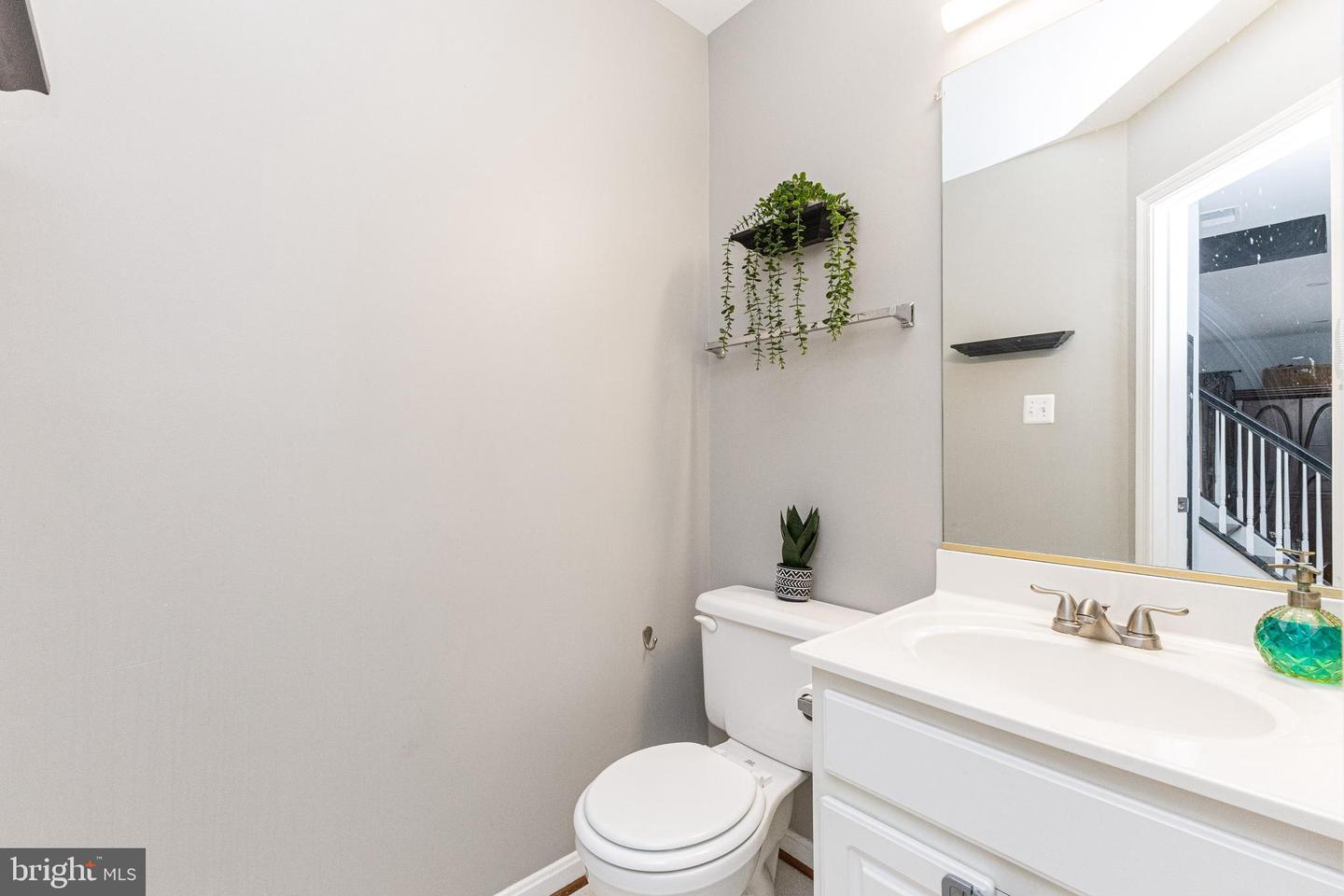 8226 BATES RD, LORTON, Virginia 22079, 3 Bedrooms Bedrooms, ,2 BathroomsBathrooms,Residential,For sale,8226 BATES RD,VAFX2252000 MLS # VAFX2252000