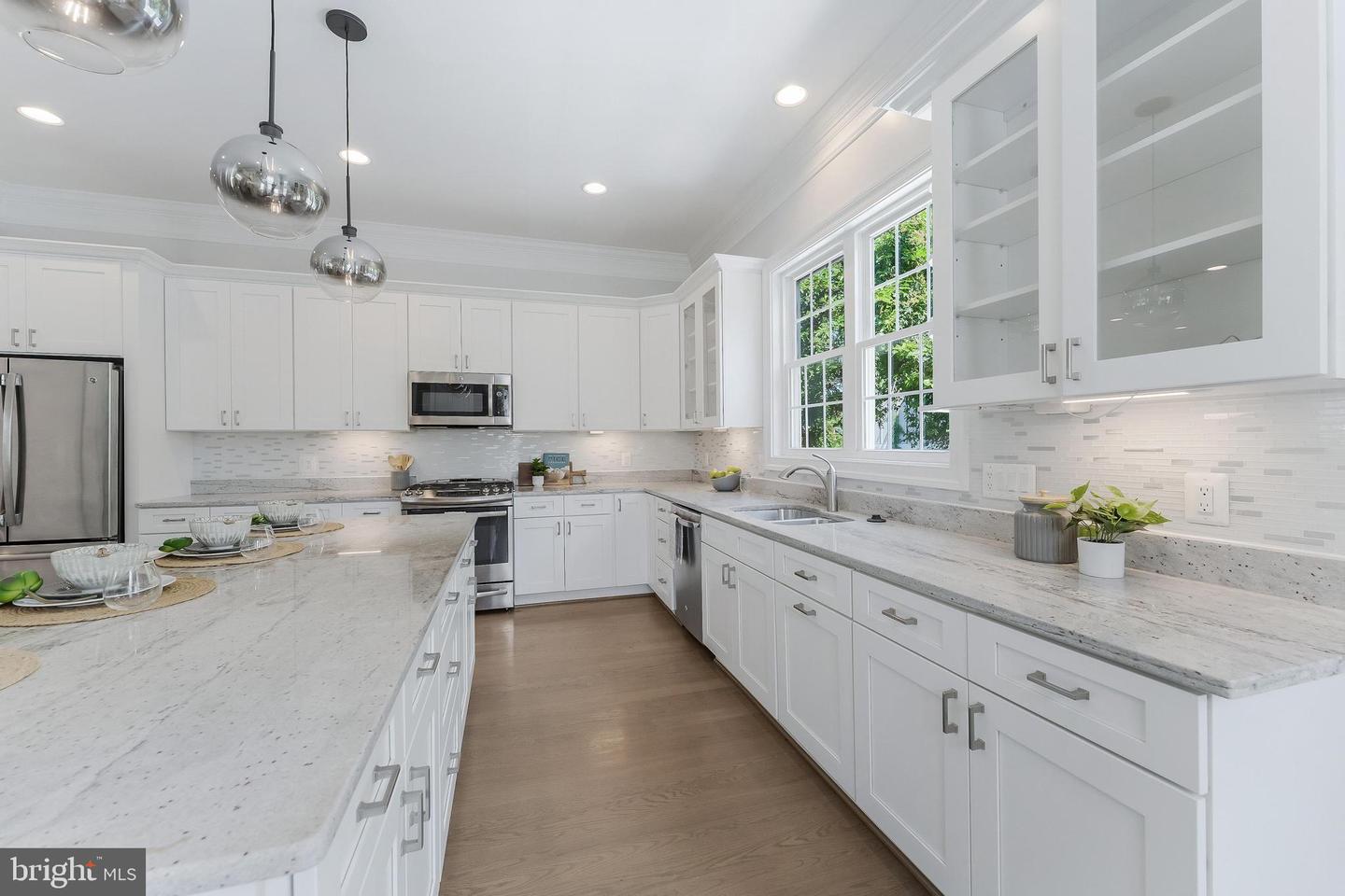 1635 13TH ST S, ARLINGTON, Virginia 22204, 4 Bedrooms Bedrooms, ,3 BathroomsBathrooms,Residential,For sale,1635 13TH ST S,VAAR2059918 MLS # VAAR2059918