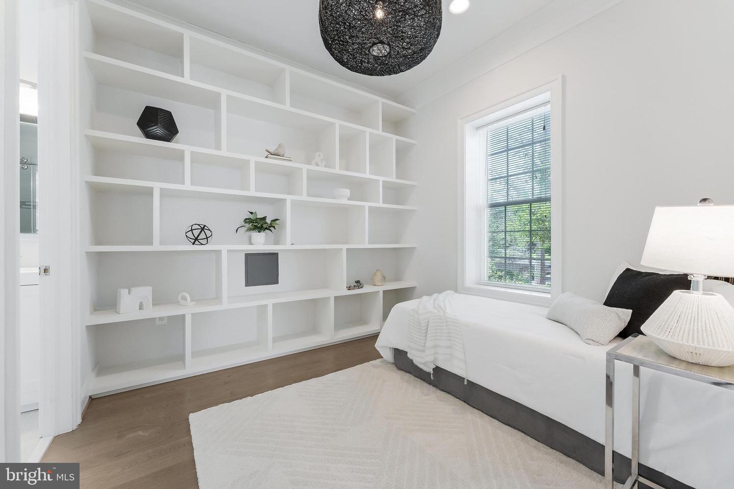 1635 13TH ST S, ARLINGTON, Virginia 22204, 4 Bedrooms Bedrooms, ,3 BathroomsBathrooms,Residential,For sale,1635 13TH ST S,VAAR2059918 MLS # VAAR2059918