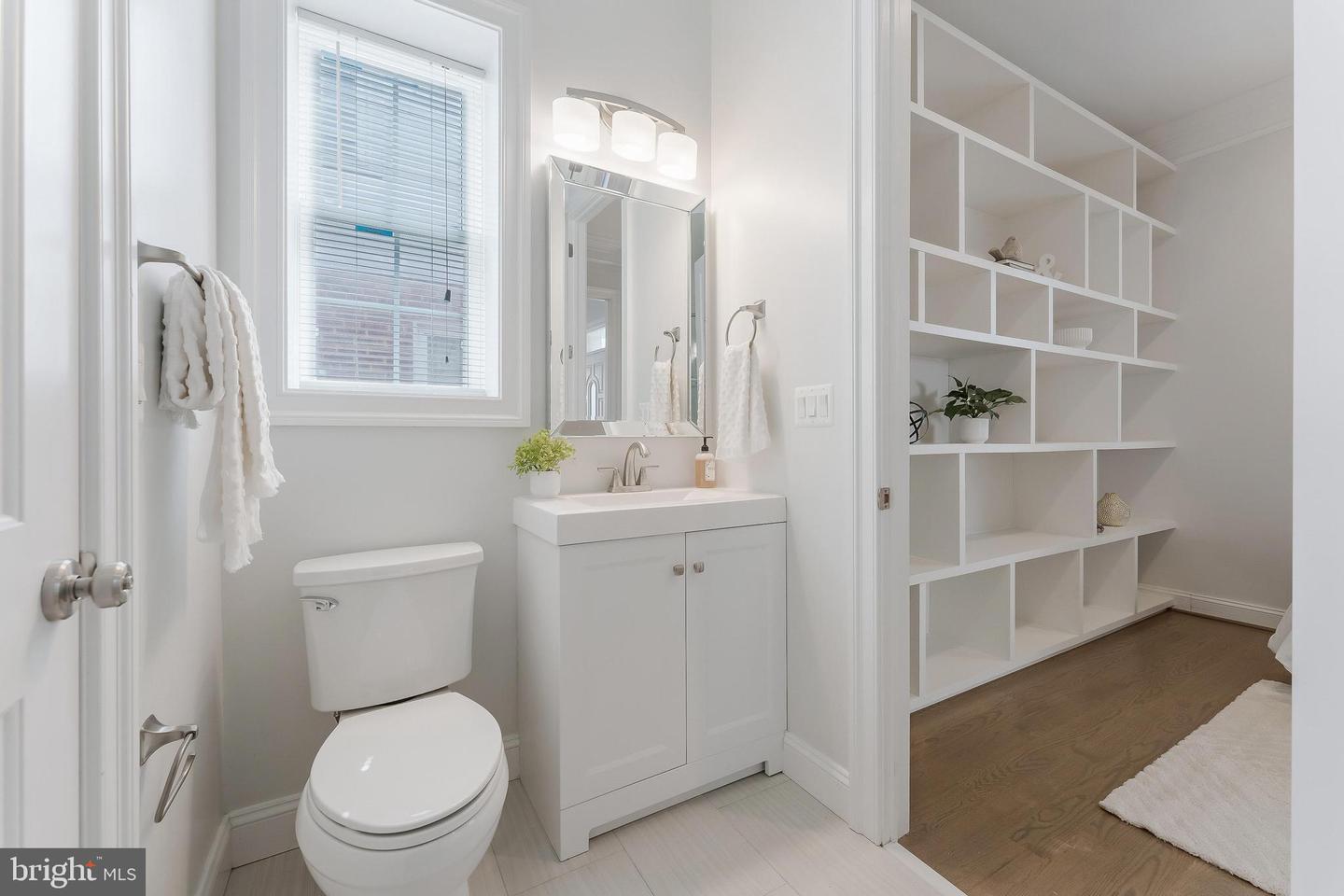 1635 13TH ST S, ARLINGTON, Virginia 22204, 4 Bedrooms Bedrooms, ,3 BathroomsBathrooms,Residential,For sale,1635 13TH ST S,VAAR2059918 MLS # VAAR2059918