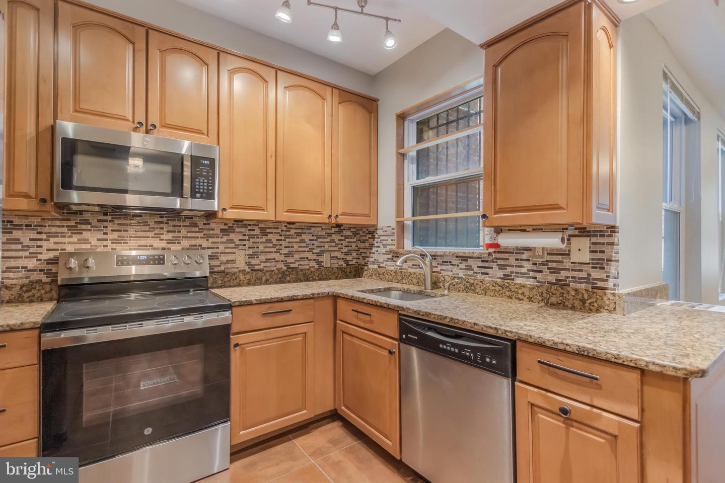 1458 COLUMBIA RD NW #109, WASHINGTON, District Of Columbia 20009, 2 Bedrooms Bedrooms, ,2 BathroomsBathrooms,Residential,For sale,1458 COLUMBIA RD NW #109,DCDC2207982 MLS # DCDC2207982