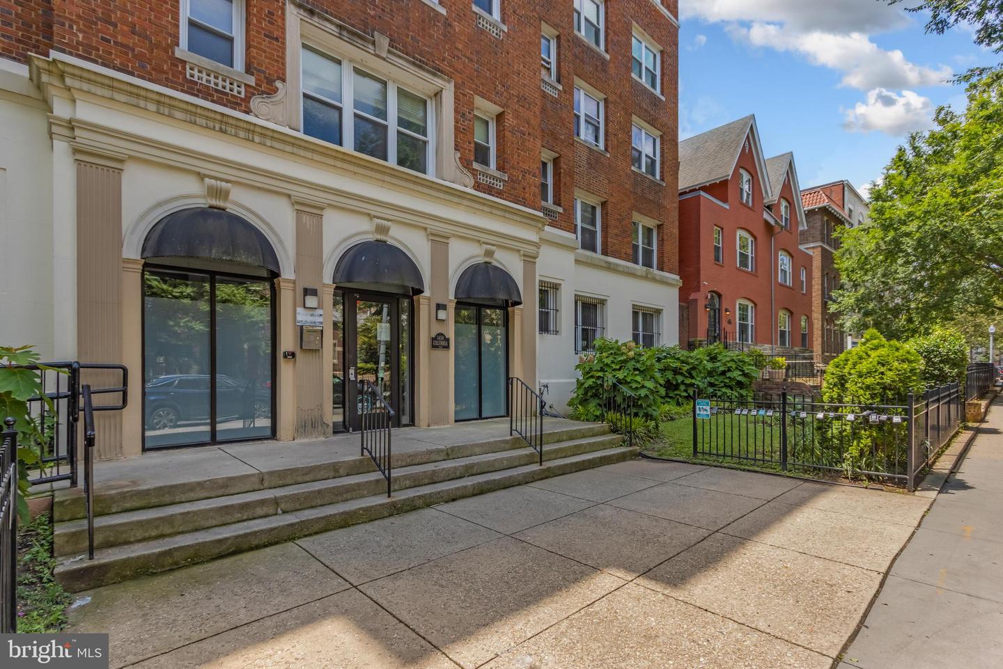 1458 COLUMBIA RD NW #109, WASHINGTON, District Of Columbia 20009, 2 Bedrooms Bedrooms, ,2 BathroomsBathrooms,Residential,For sale,1458 COLUMBIA RD NW #109,DCDC2207982 MLS # DCDC2207982