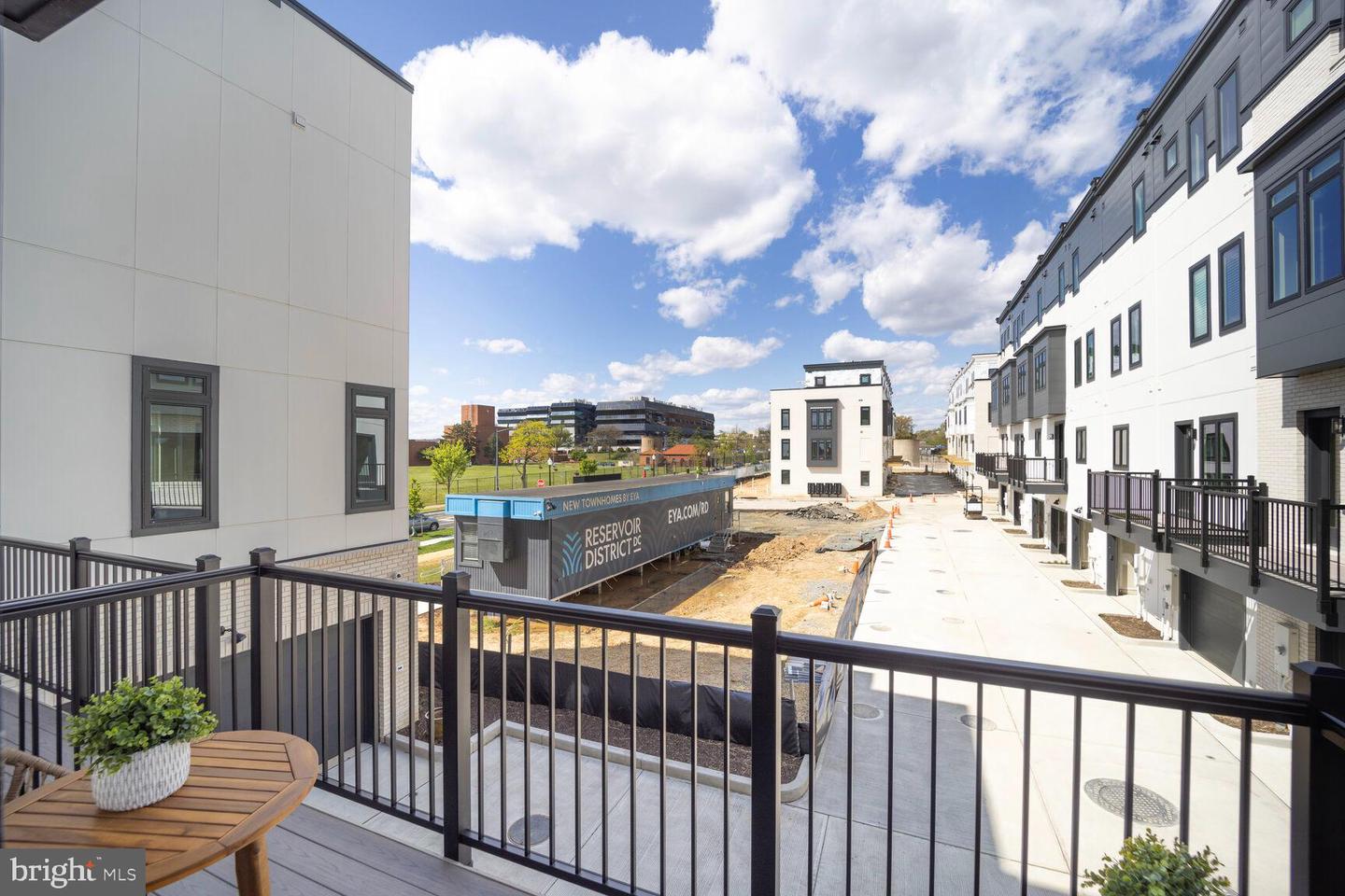61 LOWER SERVICE CT NW #ATWOOD 929, WASHINGTON, District Of Columbia 20001, 3 Bedrooms Bedrooms, ,3 BathroomsBathrooms,Residential,For sale,61 LOWER SERVICE CT NW #ATWOOD 929,DCDC2207990 MLS # DCDC2207990