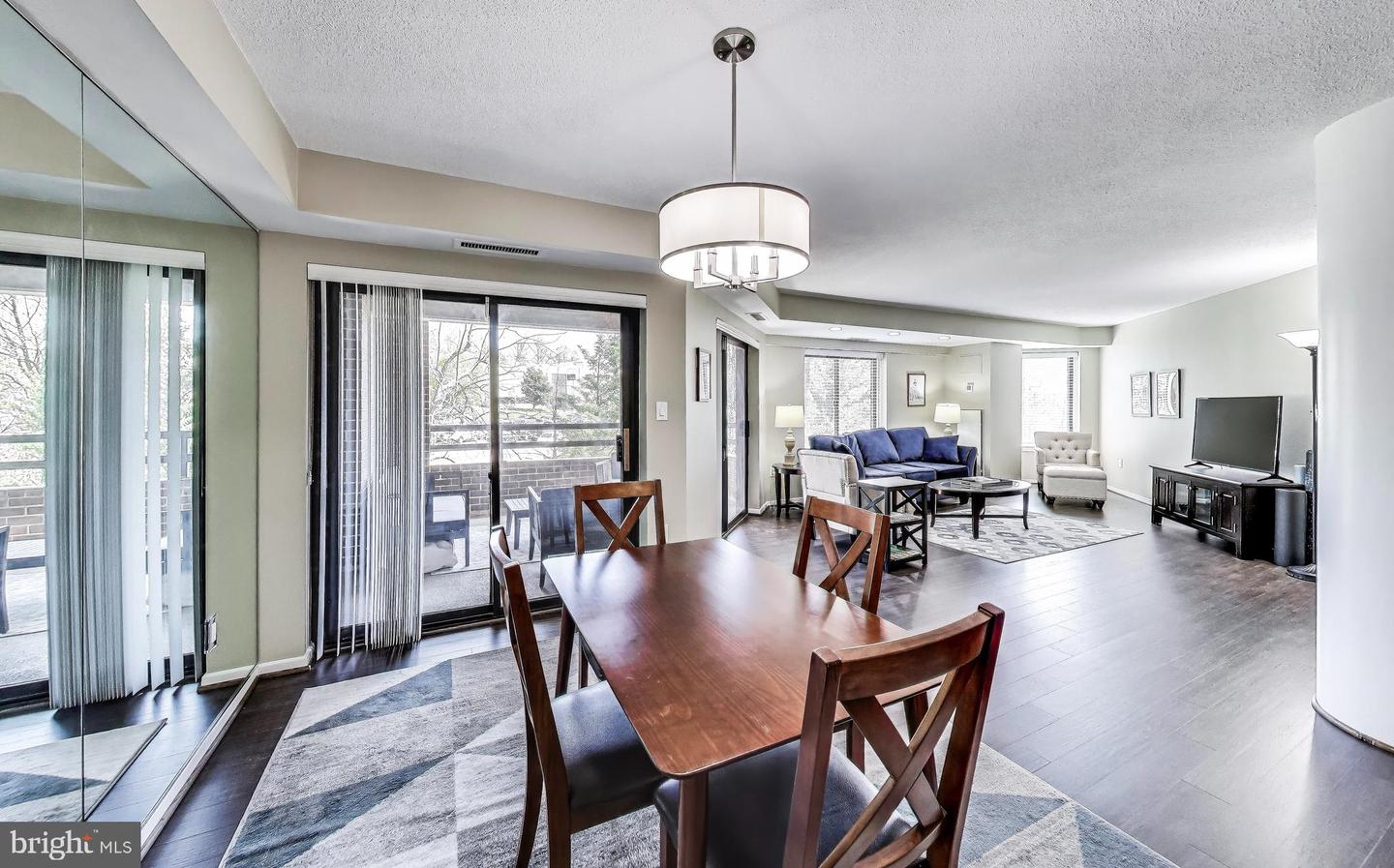 2111 WISCONSIN AVE NW #109, WASHINGTON, District Of Columbia 20007, 2 Bedrooms Bedrooms, ,2 BathroomsBathrooms,Residential,For sale,2111 WISCONSIN AVE NW #109,DCDC2208000 MLS # DCDC2208000
