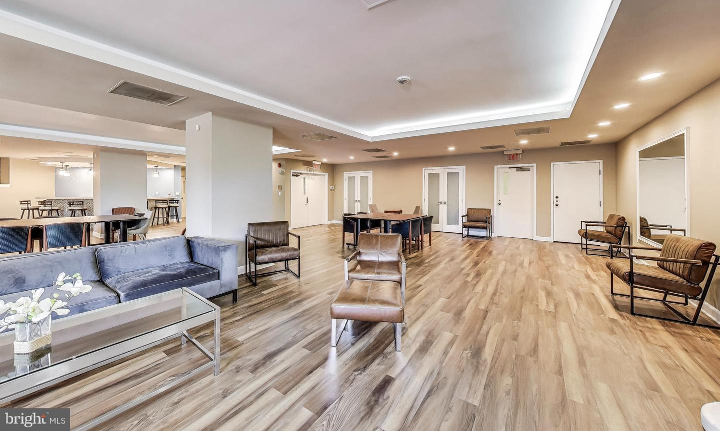 2111 WISCONSIN AVE NW #109, WASHINGTON, District Of Columbia 20007, 2 Bedrooms Bedrooms, ,2 BathroomsBathrooms,Residential,For sale,2111 WISCONSIN AVE NW #109,DCDC2208000 MLS # DCDC2208000