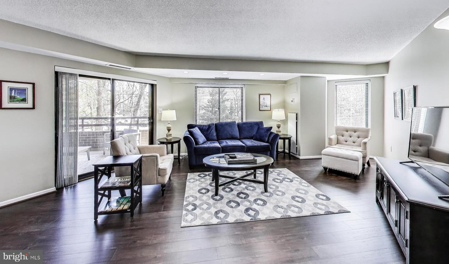2111 WISCONSIN AVE NW #109, WASHINGTON, District Of Columbia 20007, 2 Bedrooms Bedrooms, ,2 BathroomsBathrooms,Residential,For sale,2111 WISCONSIN AVE NW #109,DCDC2208000 MLS # DCDC2208000