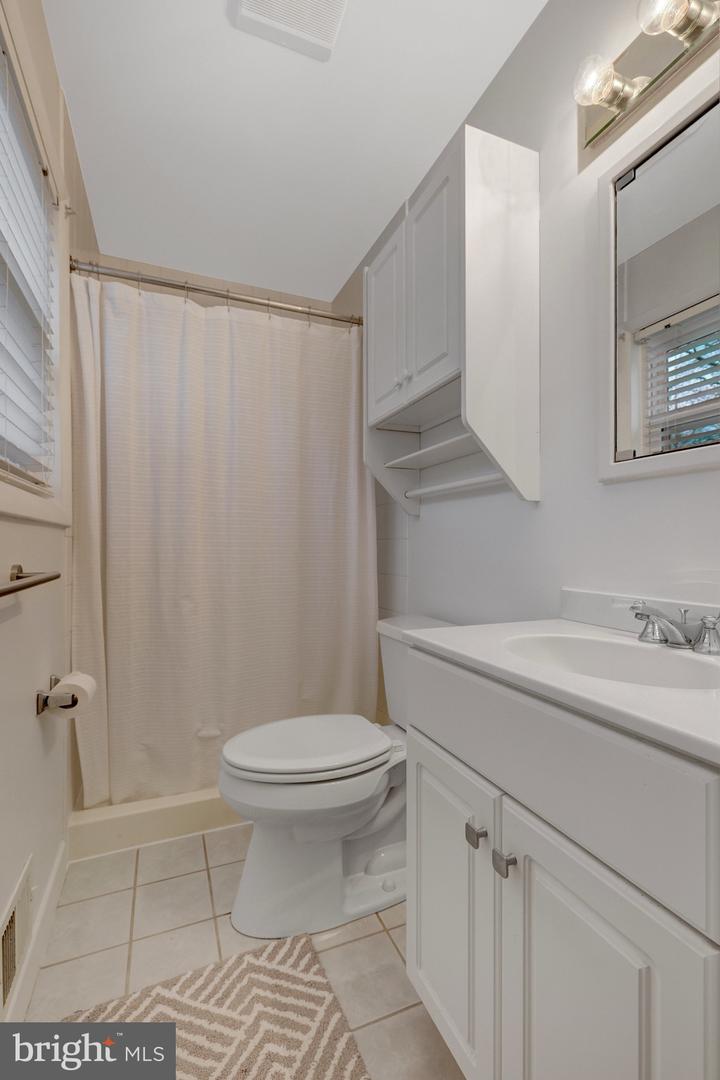 9718 SAINT ANDREWS DR, FAIRFAX, Virginia 22030, 4 Bedrooms Bedrooms, ,3 BathroomsBathrooms,Residential,For sale,9718 SAINT ANDREWS DR,VAFC2006536 MLS # VAFC2006536