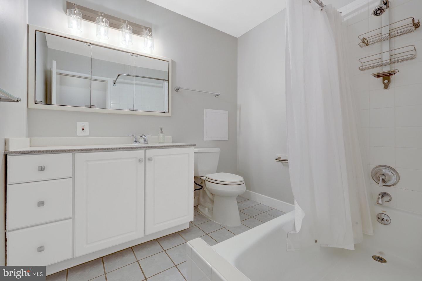 9718 SAINT ANDREWS DR, FAIRFAX, Virginia 22030, 4 Bedrooms Bedrooms, ,3 BathroomsBathrooms,Residential,For sale,9718 SAINT ANDREWS DR,VAFC2006536 MLS # VAFC2006536
