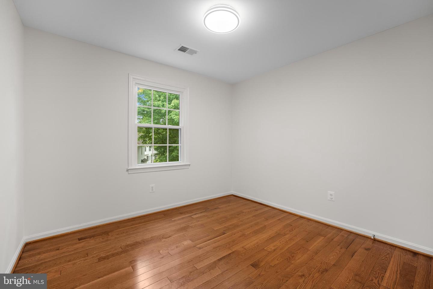 8007 SANDBURG CT, DUNN LORING, Virginia 22027, 4 Bedrooms Bedrooms, ,3 BathroomsBathrooms,Residential,For sale,8007 SANDBURG CT,VAFX2252260 MLS # VAFX2252260