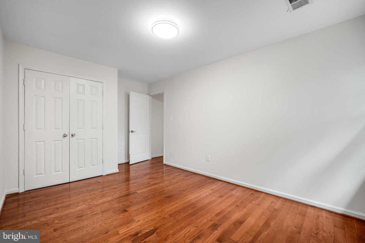 8007 SANDBURG CT, DUNN LORING, Virginia 22027, 4 Bedrooms Bedrooms, ,3 BathroomsBathrooms,Residential,For sale,8007 SANDBURG CT,VAFX2252260 MLS # VAFX2252260