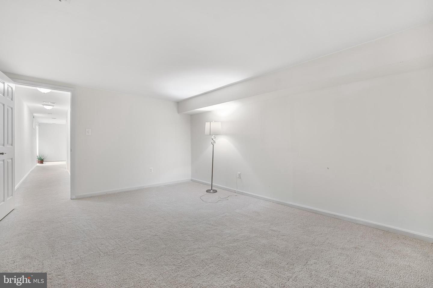 8007 SANDBURG CT, DUNN LORING, Virginia 22027, 4 Bedrooms Bedrooms, ,3 BathroomsBathrooms,Residential,For sale,8007 SANDBURG CT,VAFX2252260 MLS # VAFX2252260