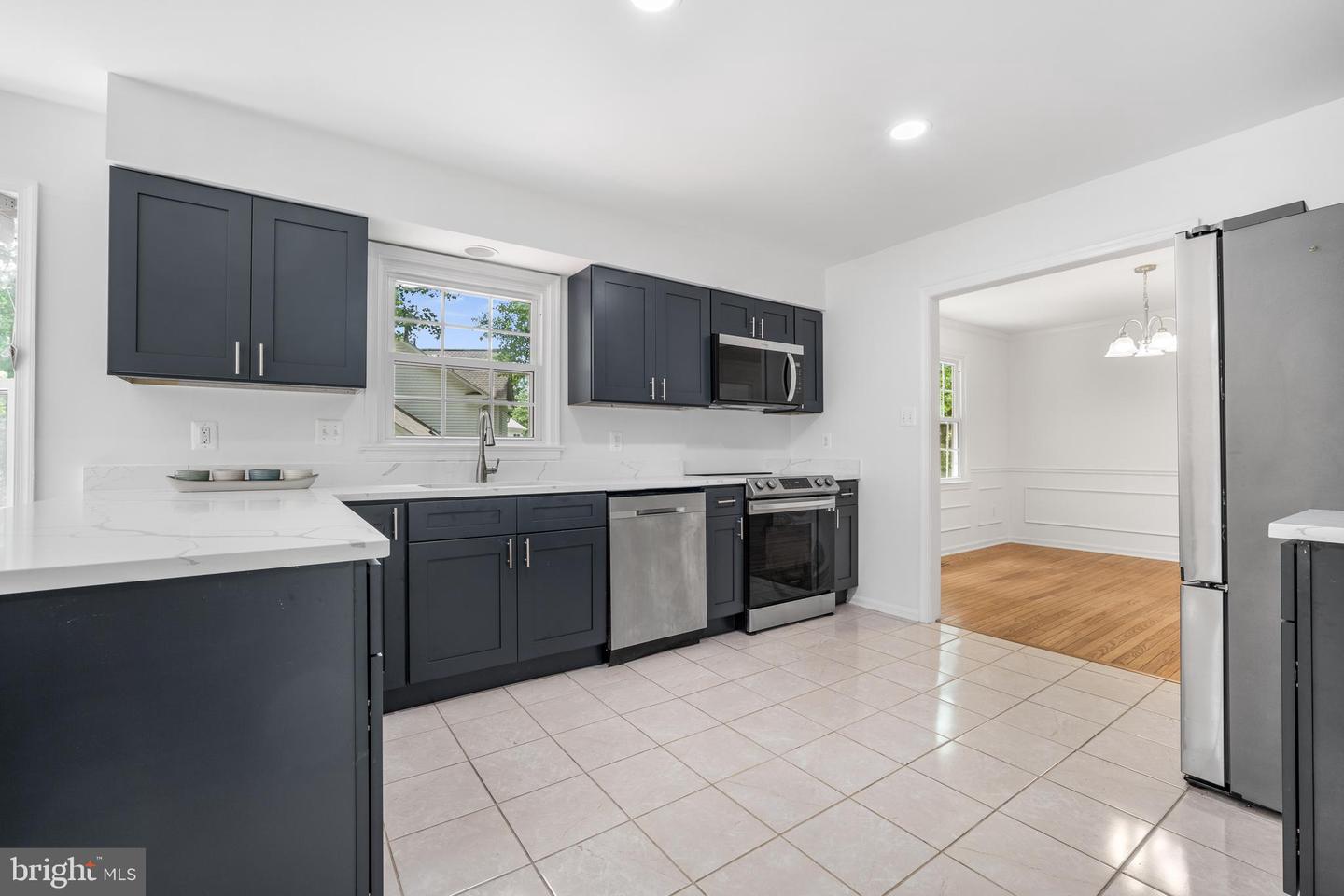 8007 SANDBURG CT, DUNN LORING, Virginia 22027, 4 Bedrooms Bedrooms, ,3 BathroomsBathrooms,Residential,For sale,8007 SANDBURG CT,VAFX2252260 MLS # VAFX2252260
