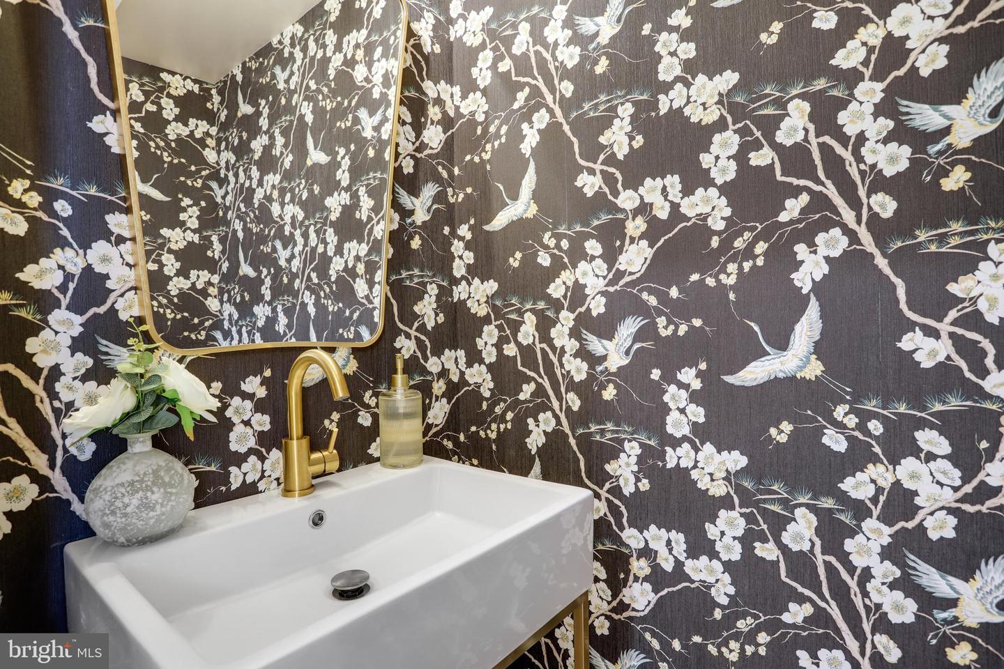 1421 DUNCAN ST NE, WASHINGTON, District Of Columbia 20002, 3 Bedrooms Bedrooms, ,2 BathroomsBathrooms,Residential,For sale,1421 DUNCAN ST NE,DCDC2208026 MLS # DCDC2208026