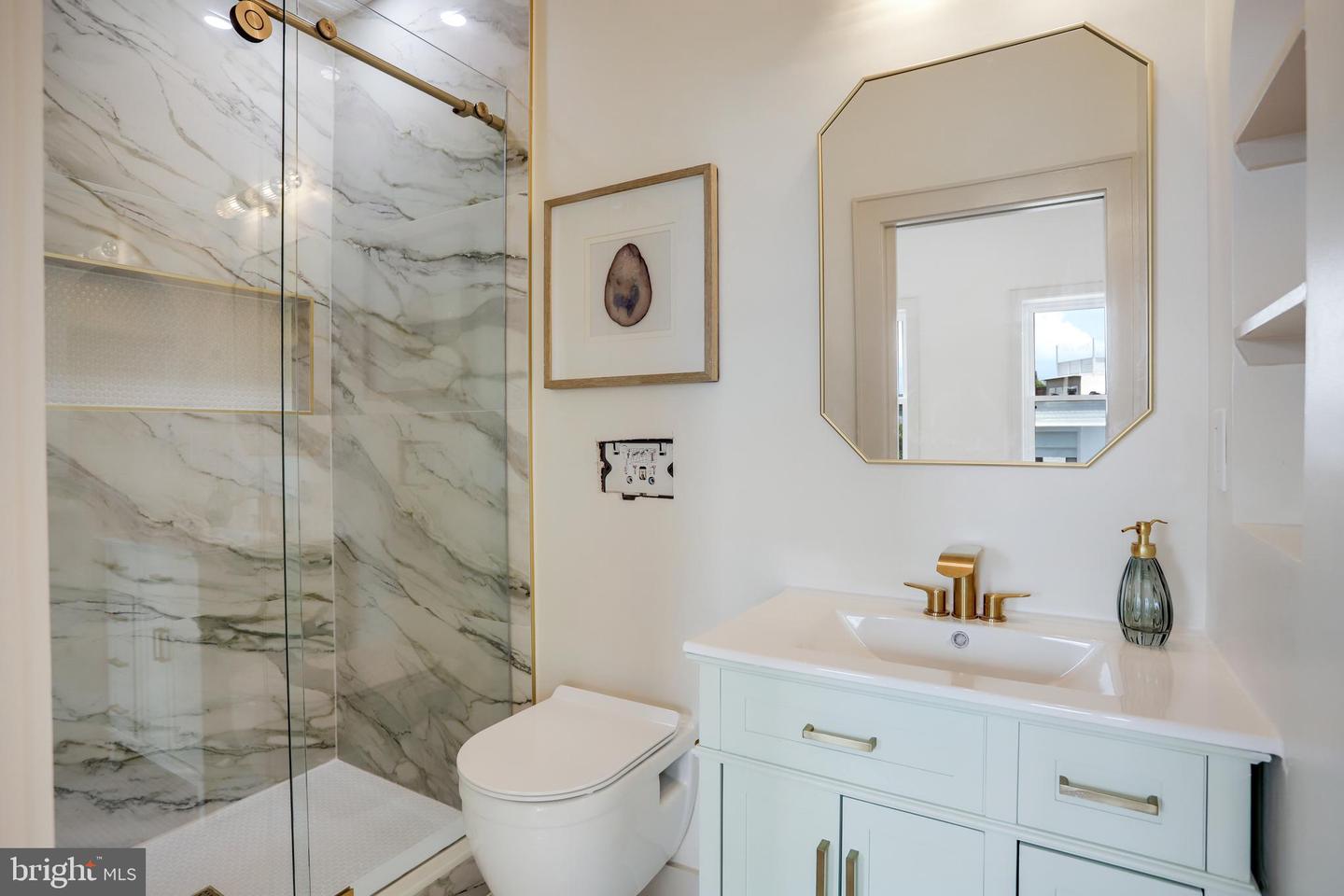 1421 DUNCAN ST NE, WASHINGTON, District Of Columbia 20002, 3 Bedrooms Bedrooms, ,2 BathroomsBathrooms,Residential,For sale,1421 DUNCAN ST NE,DCDC2208026 MLS # DCDC2208026