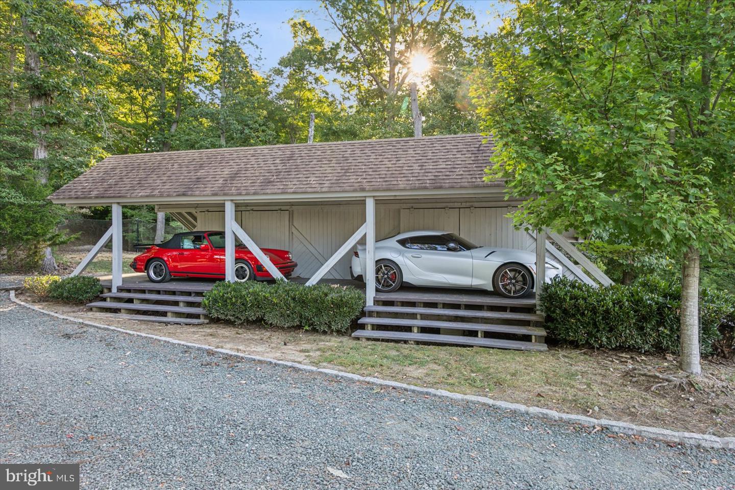 114 ARCHERS HOPE RD, WILLIAMSBURG, Virginia 23185, 4 Bedrooms Bedrooms, ,4 BathroomsBathrooms,Residential,For sale,114 ARCHERS HOPE RD,VAJC2000488 MLS # VAJC2000488