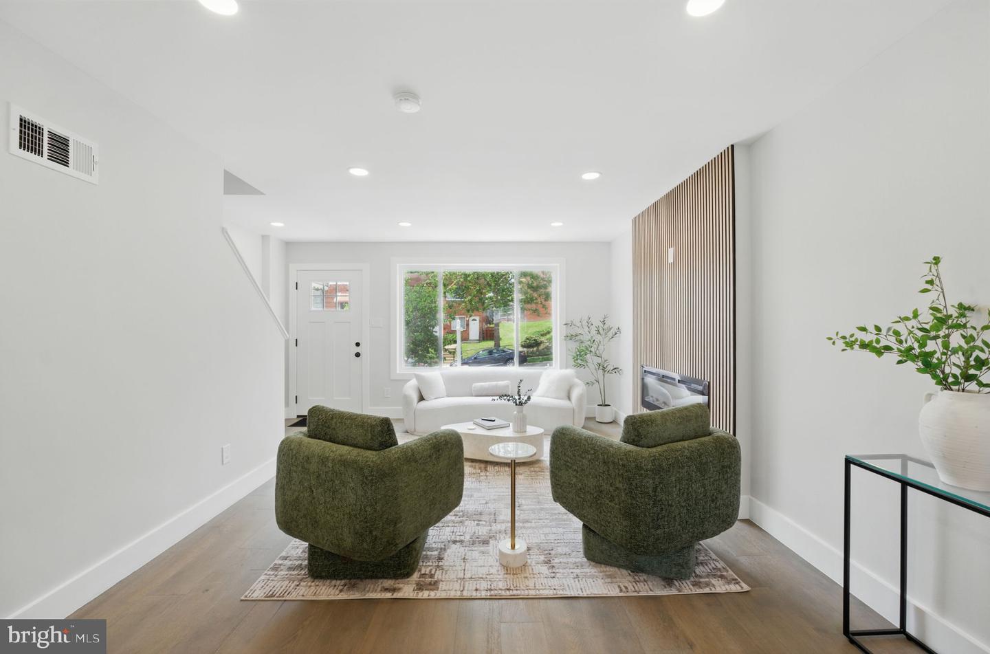 2221 15TH ST NE, WASHINGTON, District Of Columbia 20018, 4 Bedrooms Bedrooms, ,2 BathroomsBathrooms,Residential,For sale,2221 15TH ST NE,DCDC2208050 MLS # DCDC2208050