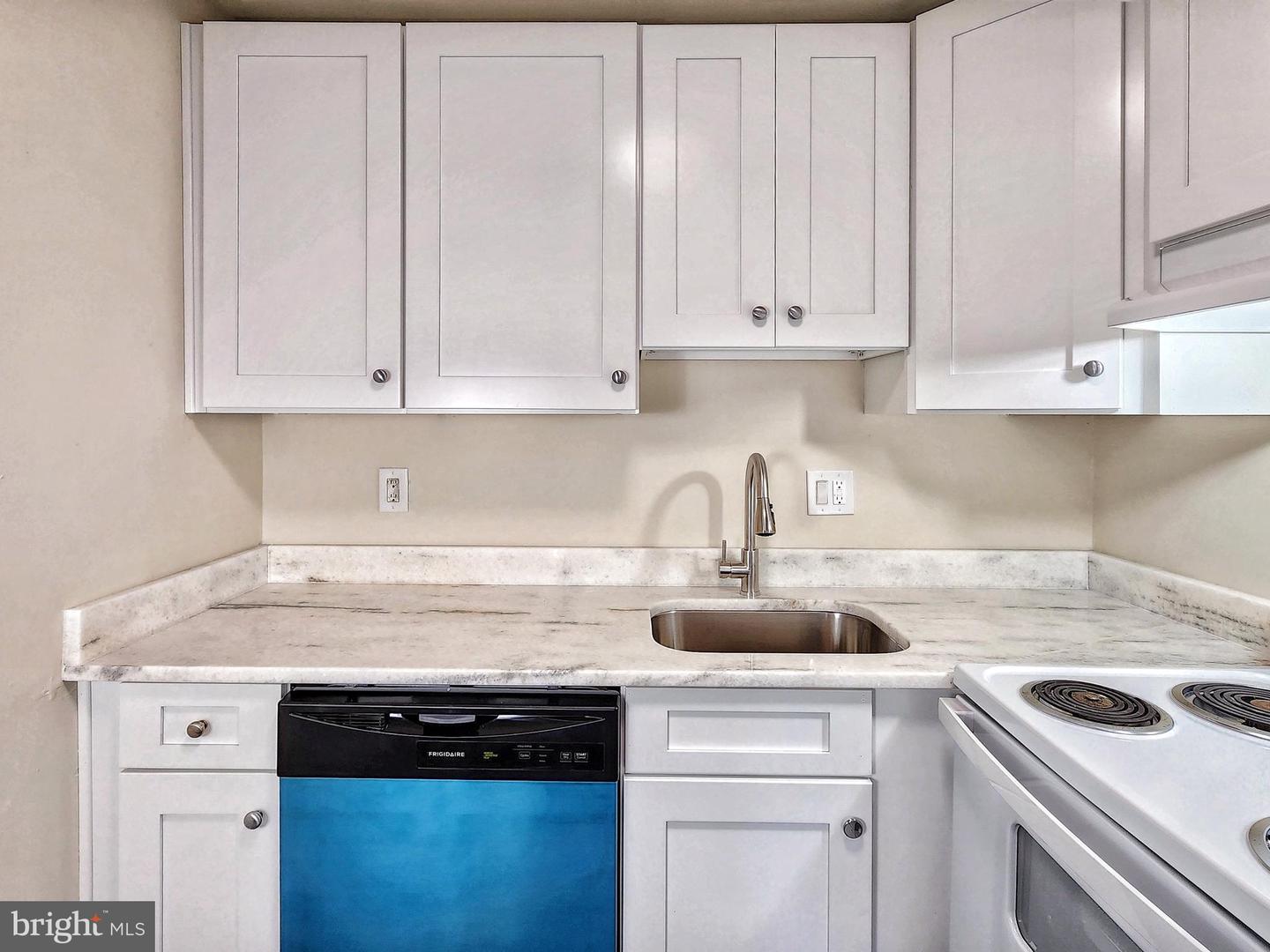 8688 VILLAGE SQUARE, ALEXANDRIA, Virginia 22309, 3 Bedrooms Bedrooms, ,1 BathroomBathrooms,Residential,For sale,8688 VILLAGE SQUARE,VAFX2252276 MLS # VAFX2252276