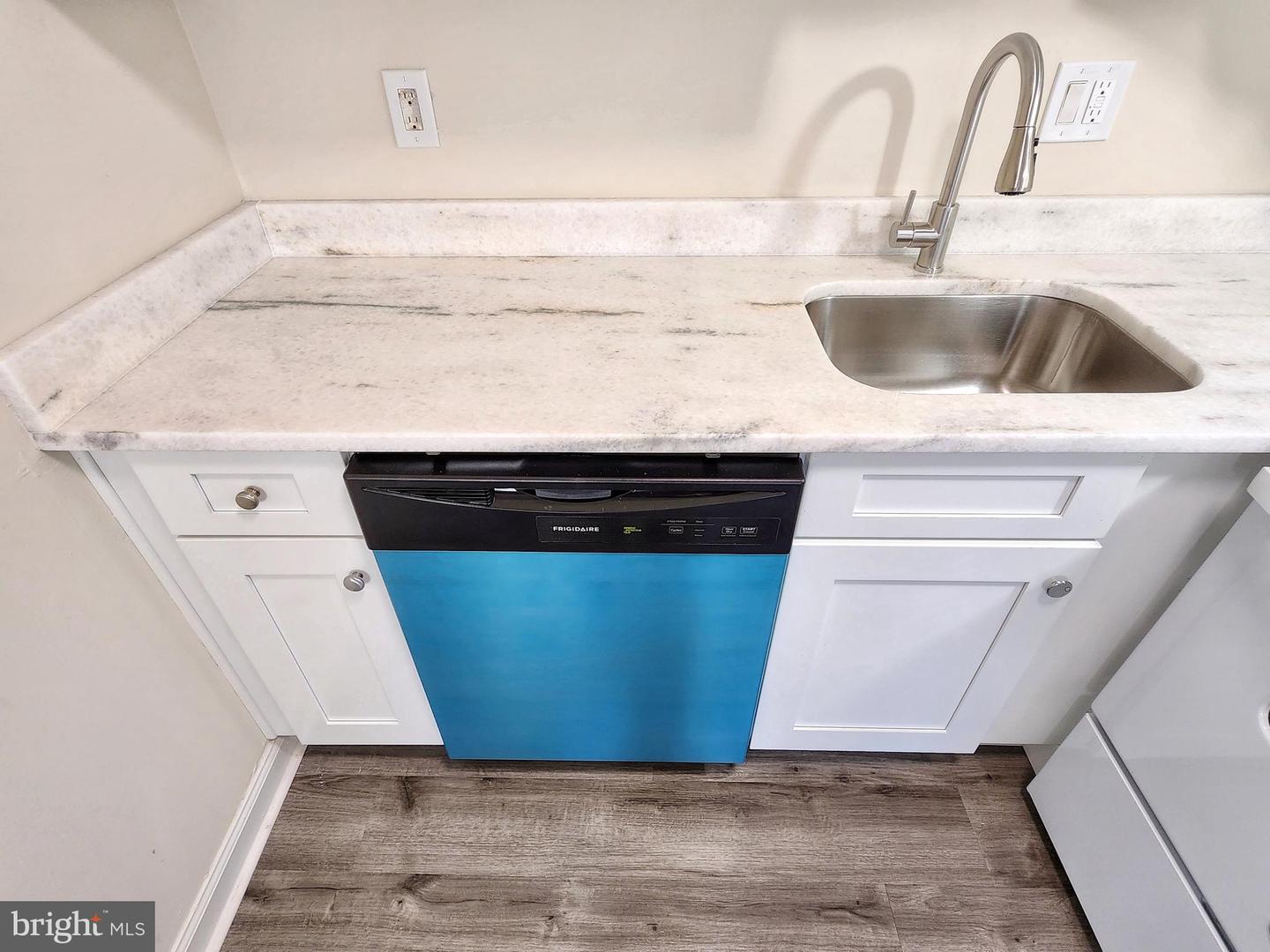 8688 VILLAGE SQUARE, ALEXANDRIA, Virginia 22309, 3 Bedrooms Bedrooms, ,1 BathroomBathrooms,Residential,For sale,8688 VILLAGE SQUARE,VAFX2252276 MLS # VAFX2252276