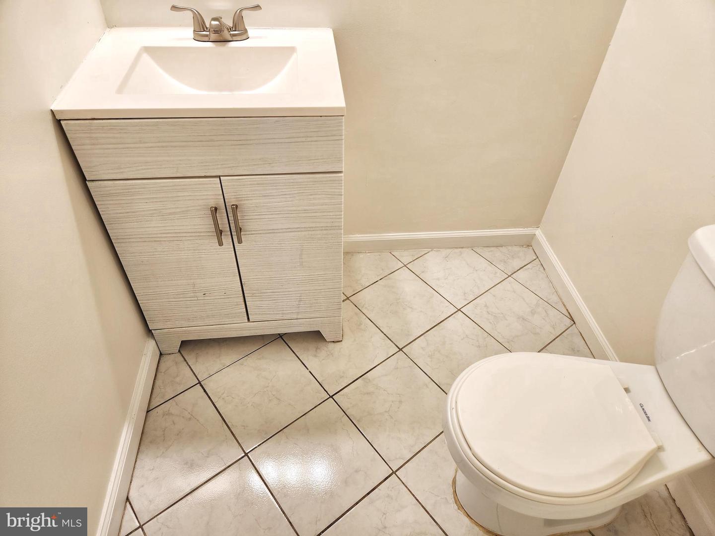 8688 VILLAGE SQUARE, ALEXANDRIA, Virginia 22309, 3 Bedrooms Bedrooms, ,1 BathroomBathrooms,Residential,For sale,8688 VILLAGE SQUARE,VAFX2252276 MLS # VAFX2252276