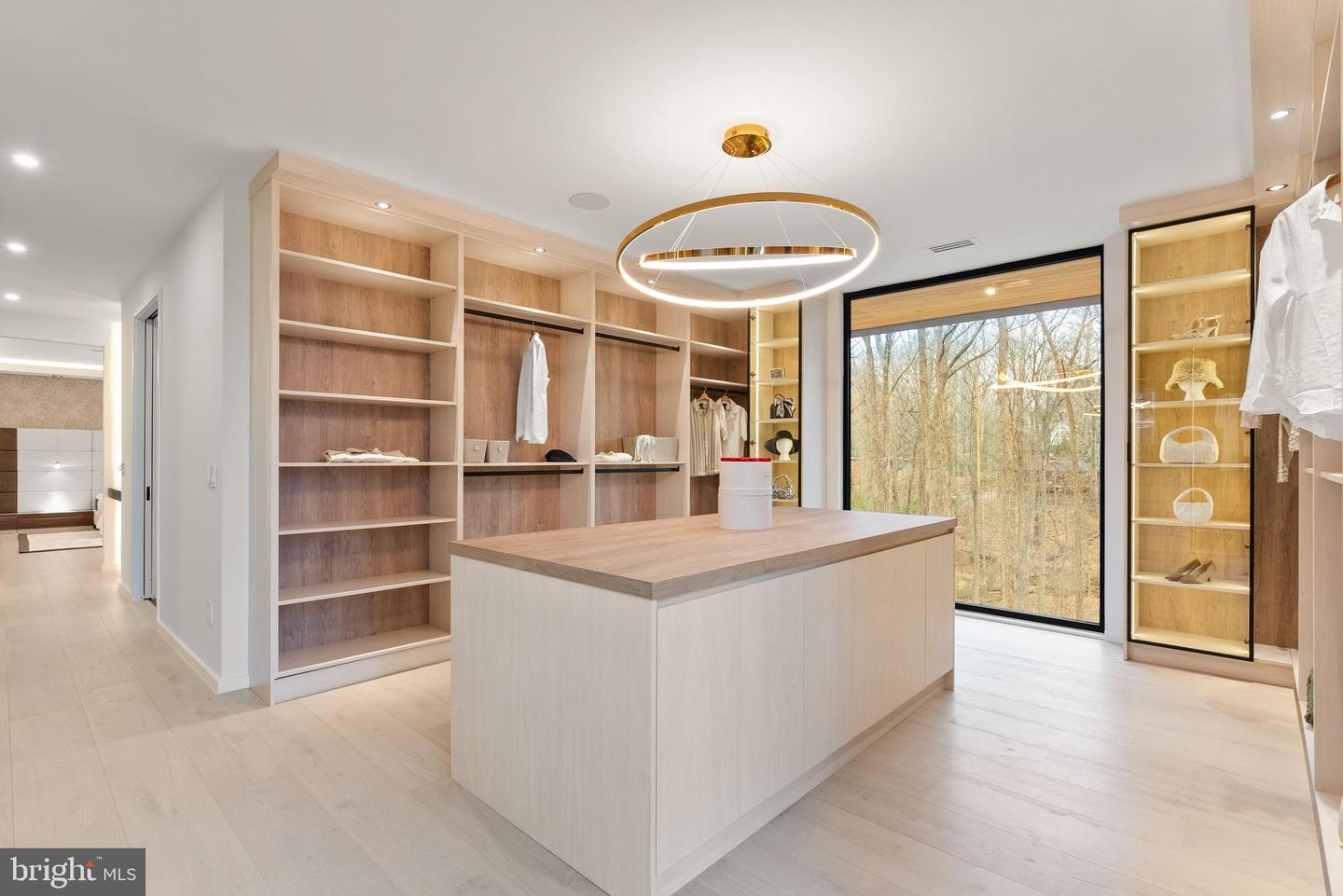 1803 DUMBARTON ST, MCLEAN, Virginia 22101, 5 Bedrooms Bedrooms, ,7 BathroomsBathrooms,Residential,For sale,1803 DUMBARTON ST,VAFX2252282 MLS # VAFX2252282