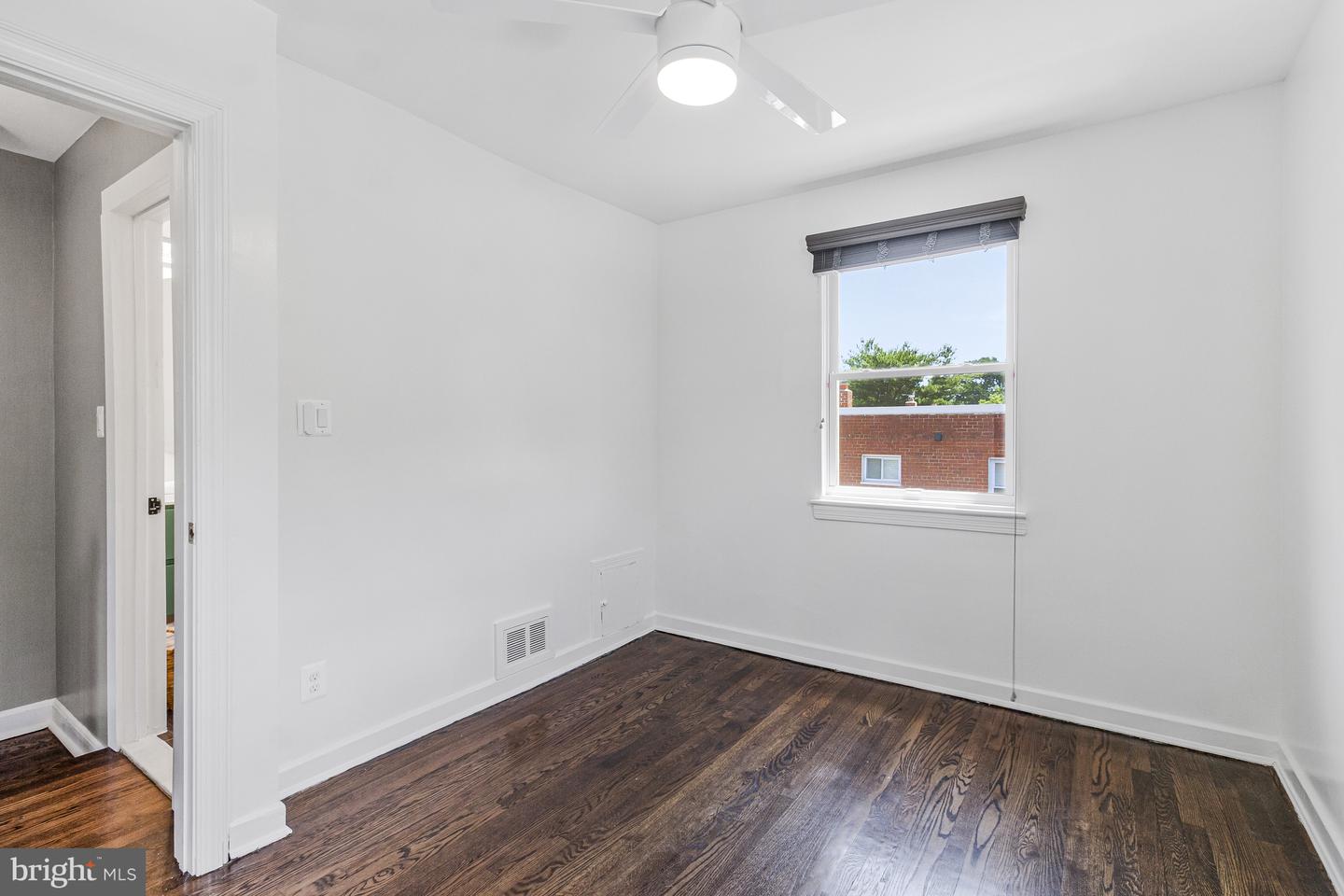 734 S ALFRED ST, ALEXANDRIA, Virginia 22314, 3 Bedrooms Bedrooms, ,2 BathroomsBathrooms,Residential,For sale,734 S ALFRED ST,VAAX2031002 MLS # VAAX2031002