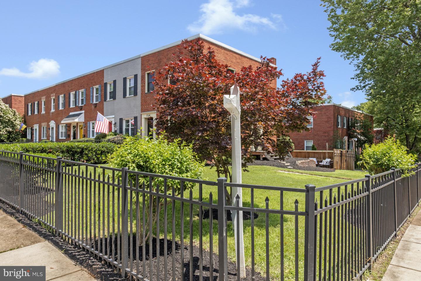 734 S ALFRED ST, ALEXANDRIA, Virginia 22314, 3 Bedrooms Bedrooms, ,2 BathroomsBathrooms,Residential,For sale,734 S ALFRED ST,VAAX2031002 MLS # VAAX2031002