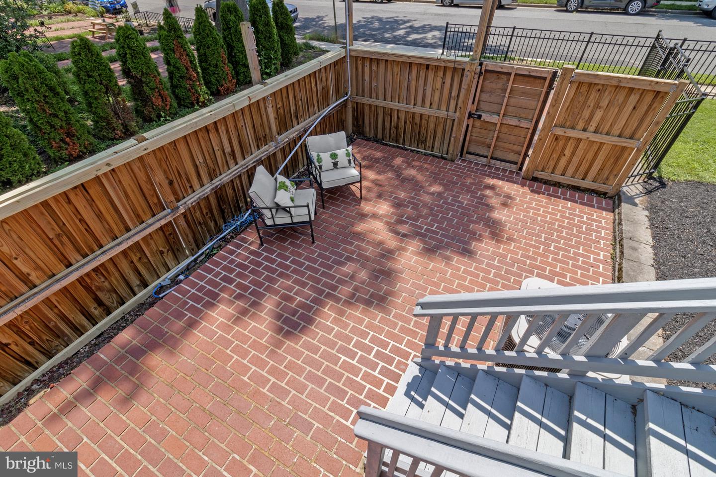 734 S ALFRED ST, ALEXANDRIA, Virginia 22314, 3 Bedrooms Bedrooms, ,2 BathroomsBathrooms,Residential,For sale,734 S ALFRED ST,VAAX2031002 MLS # VAAX2031002